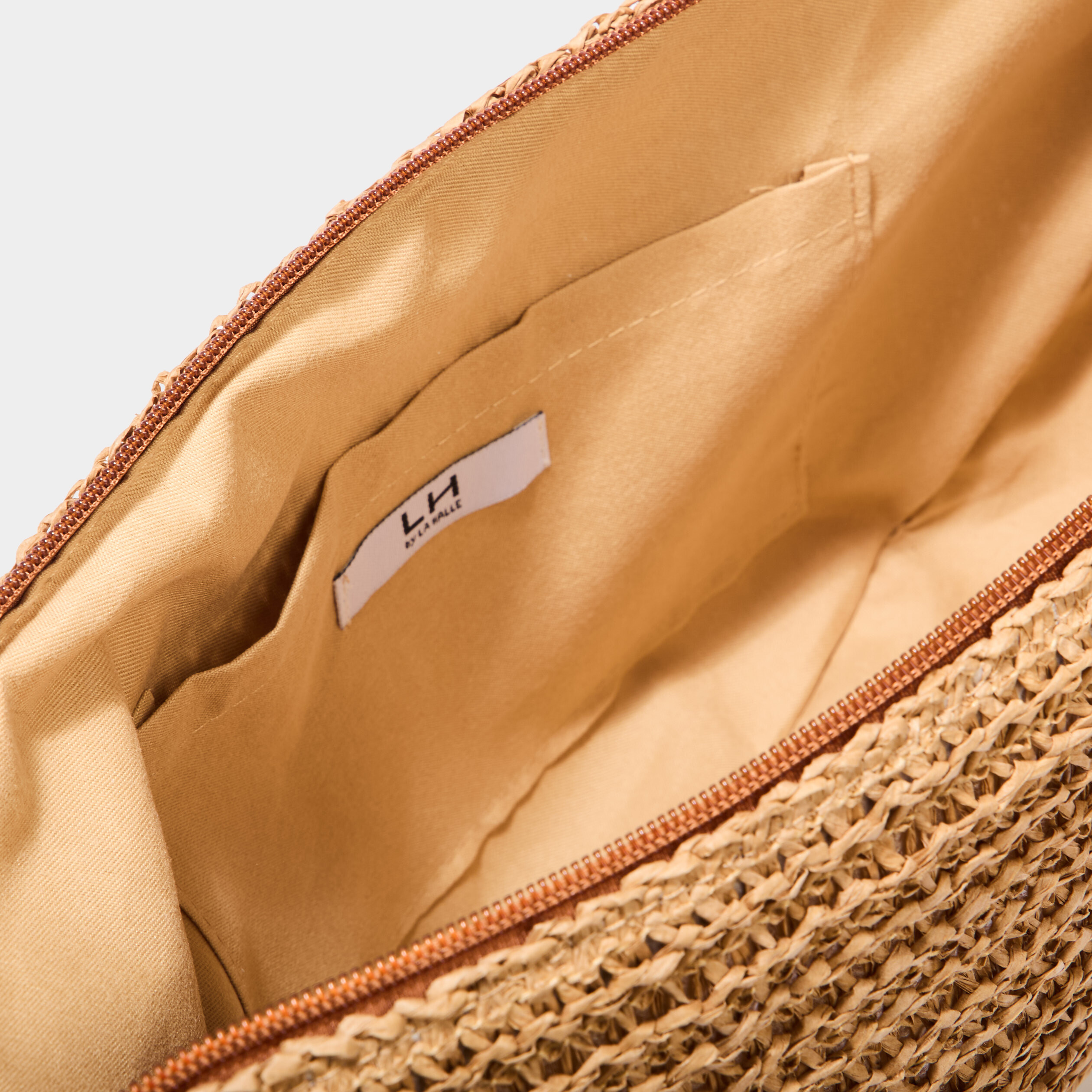 sac banane xl effet tresse sable femme Sac banane XL effet tressé sable femme