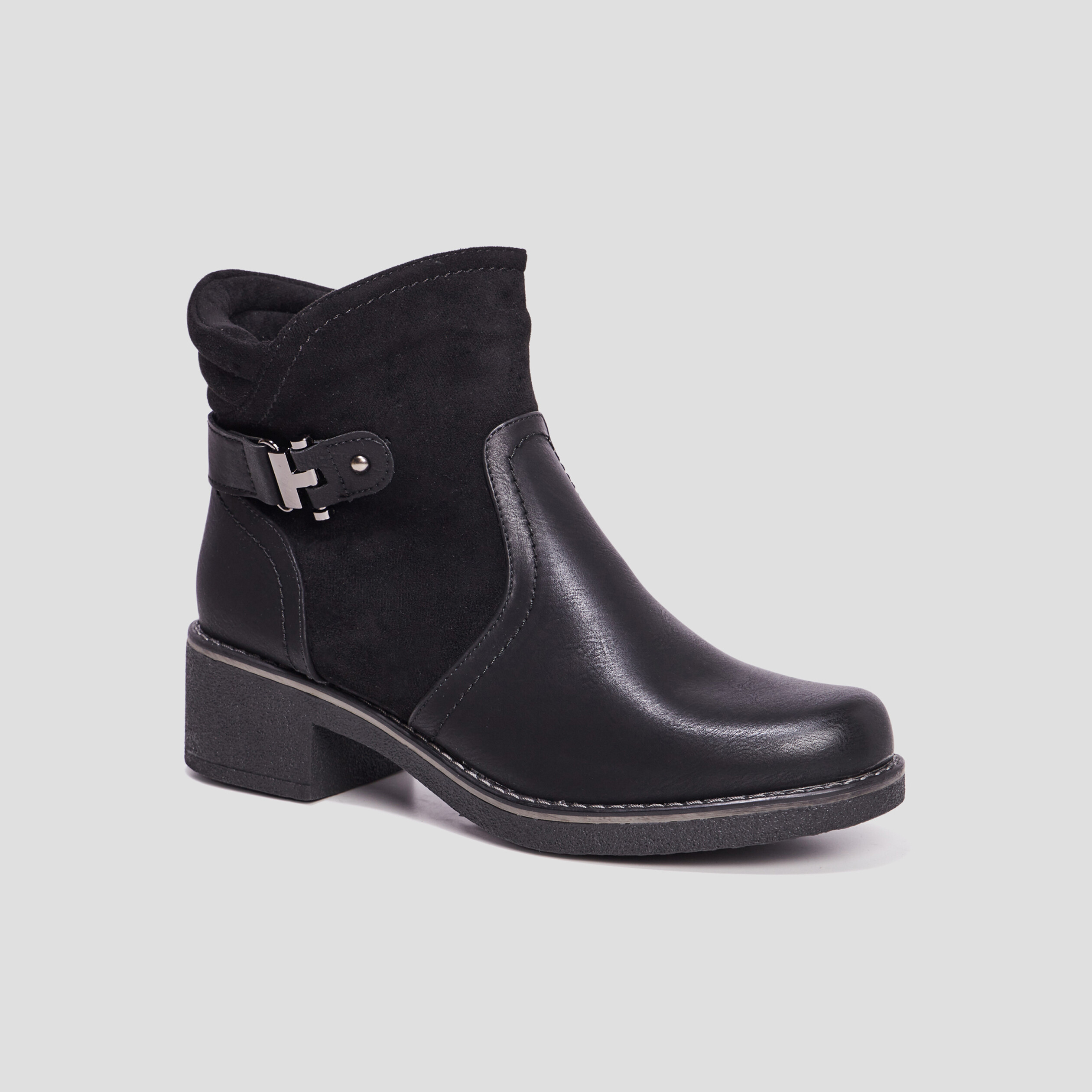 Bottines &agrave; talons pied large noir femme