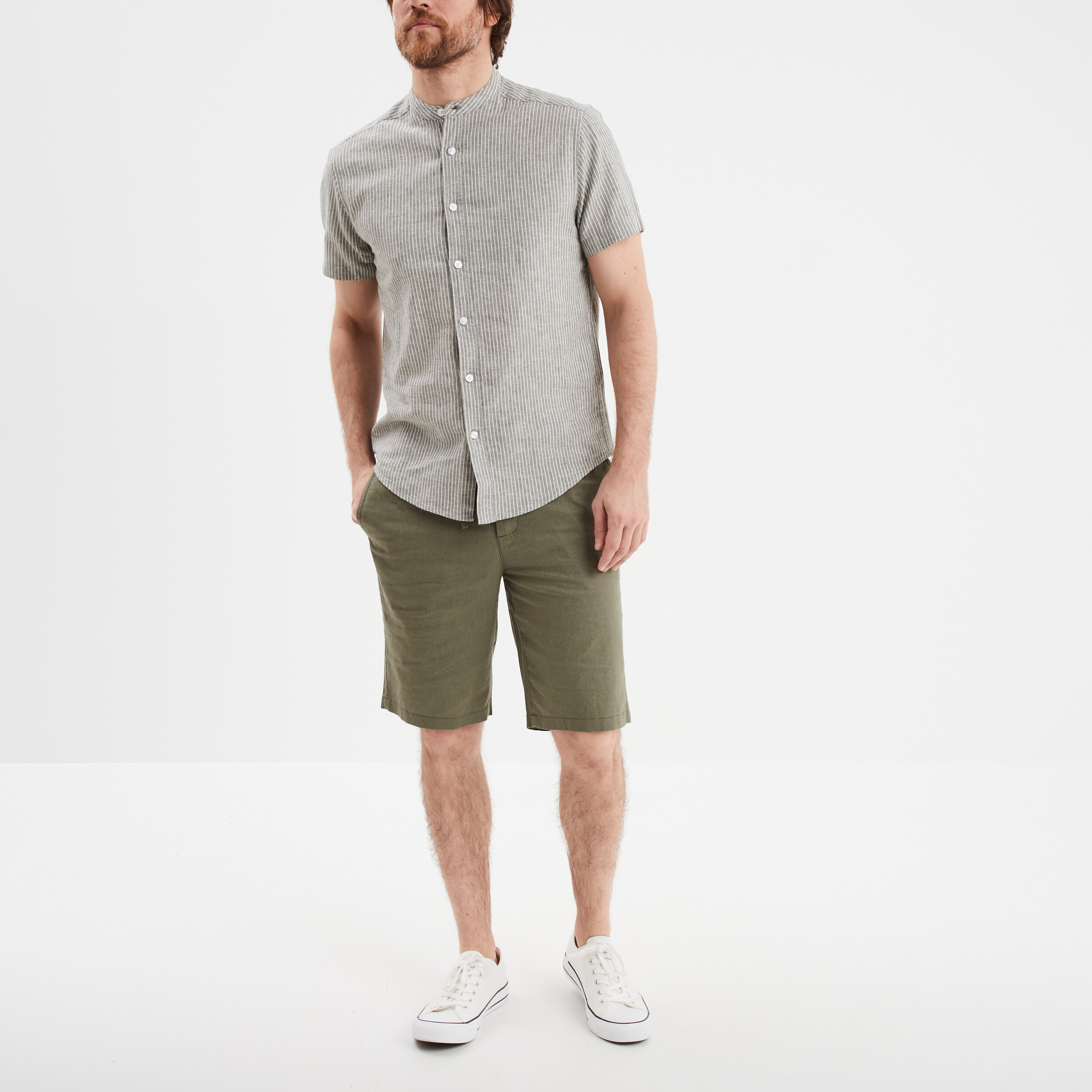 bermuda chino a coulisse lin melange vert kaki homme Bermuda chino à coulisse lin mélangé vert kaki homme