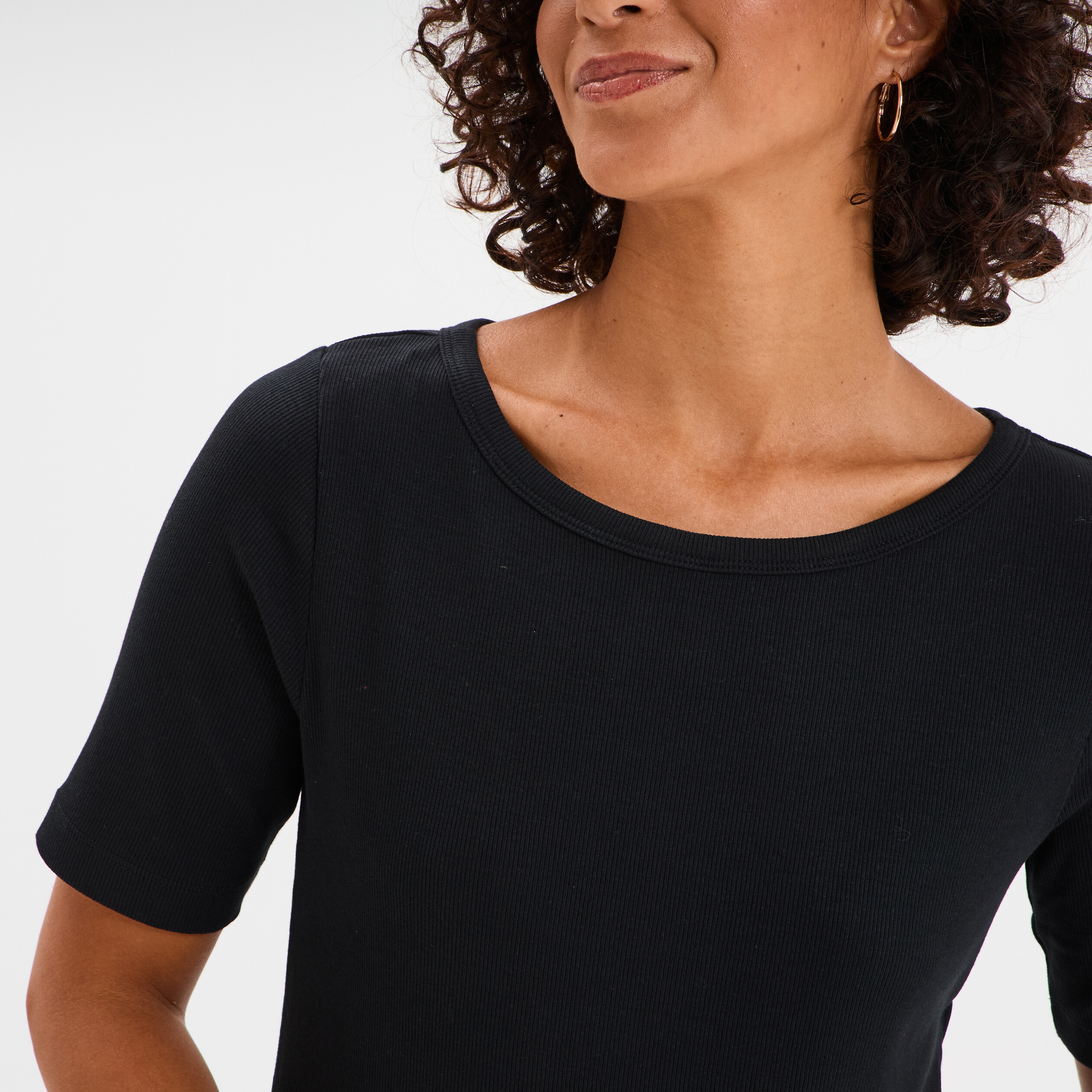 t shirt col rond manches courtes coton noir femme T-shirt col rond manches courtes coton noir femme