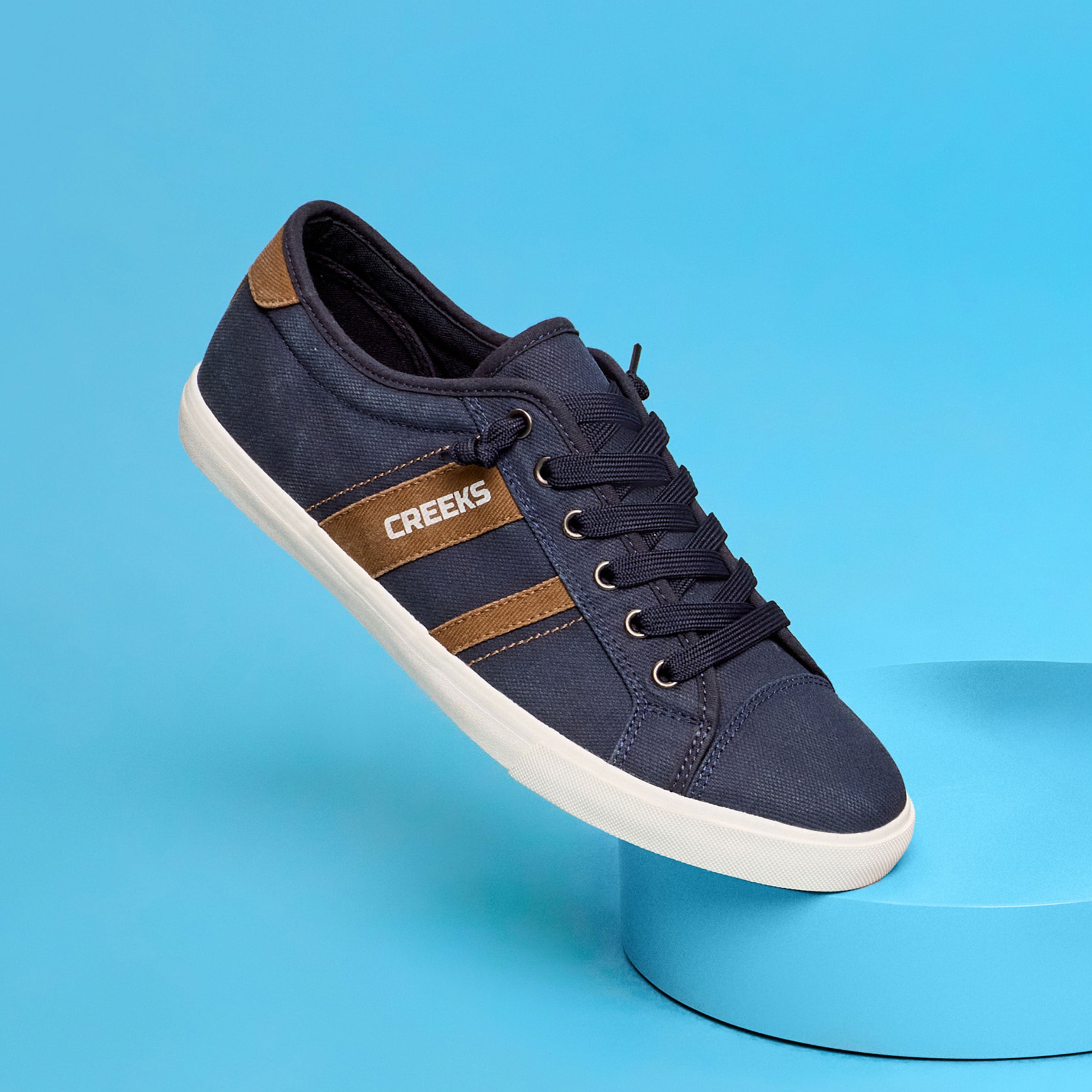 Tennis basses en toile effet denim bleu marine homme