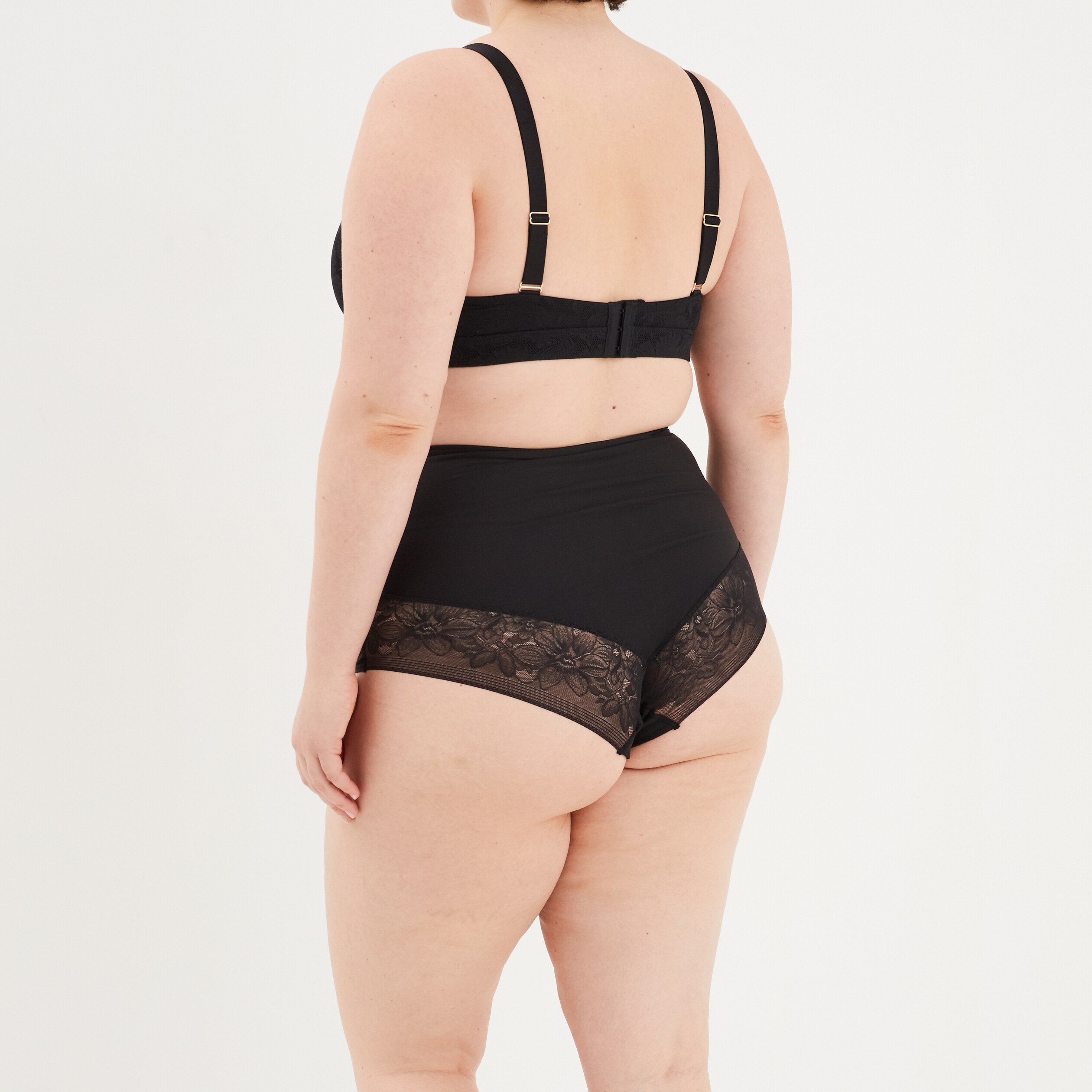 Culotte gainante noir femme grande taille