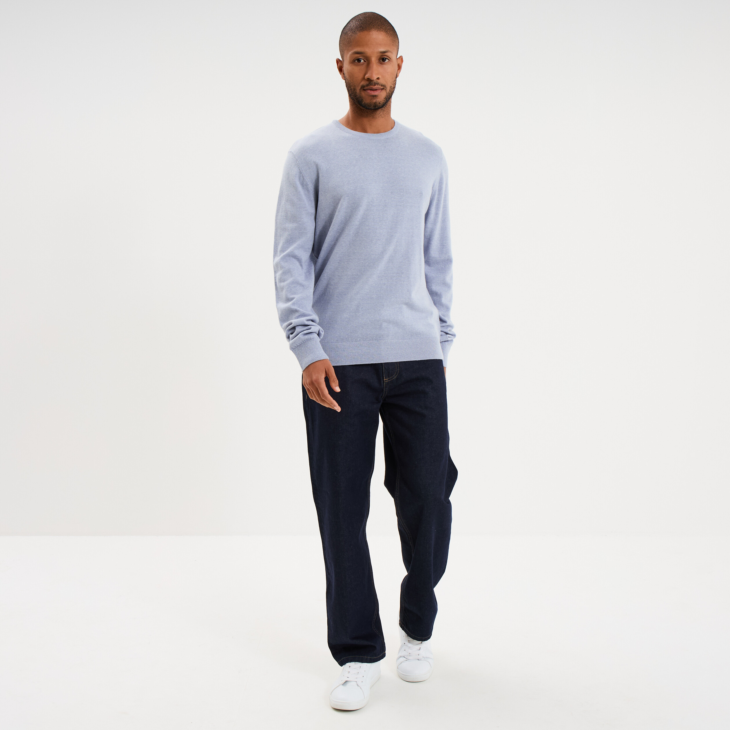 Pull droit col rond coton m&eacute;lang&eacute; bleu clair homme