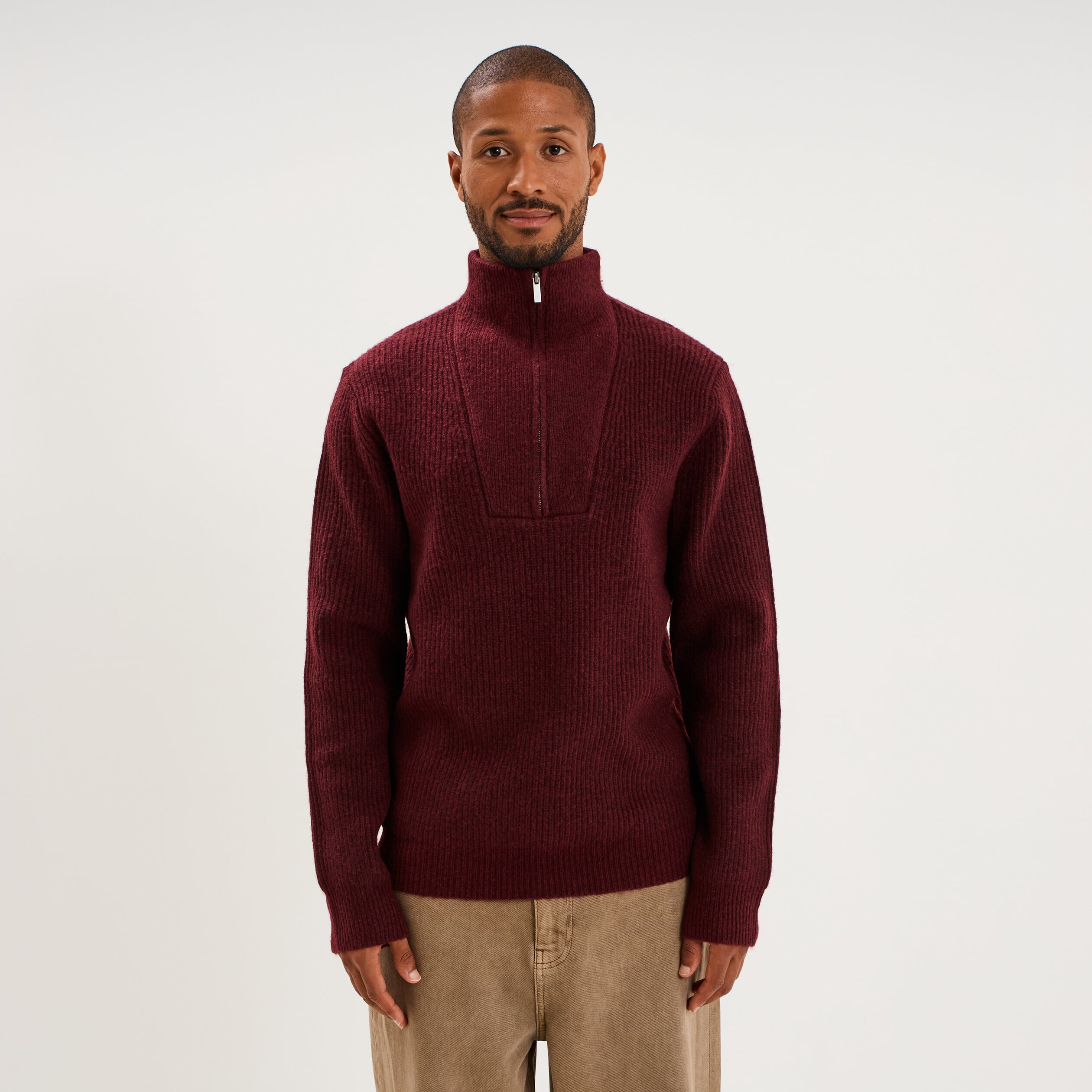 Pull avec col camionneur c&ocirc;tel&eacute; prune homme