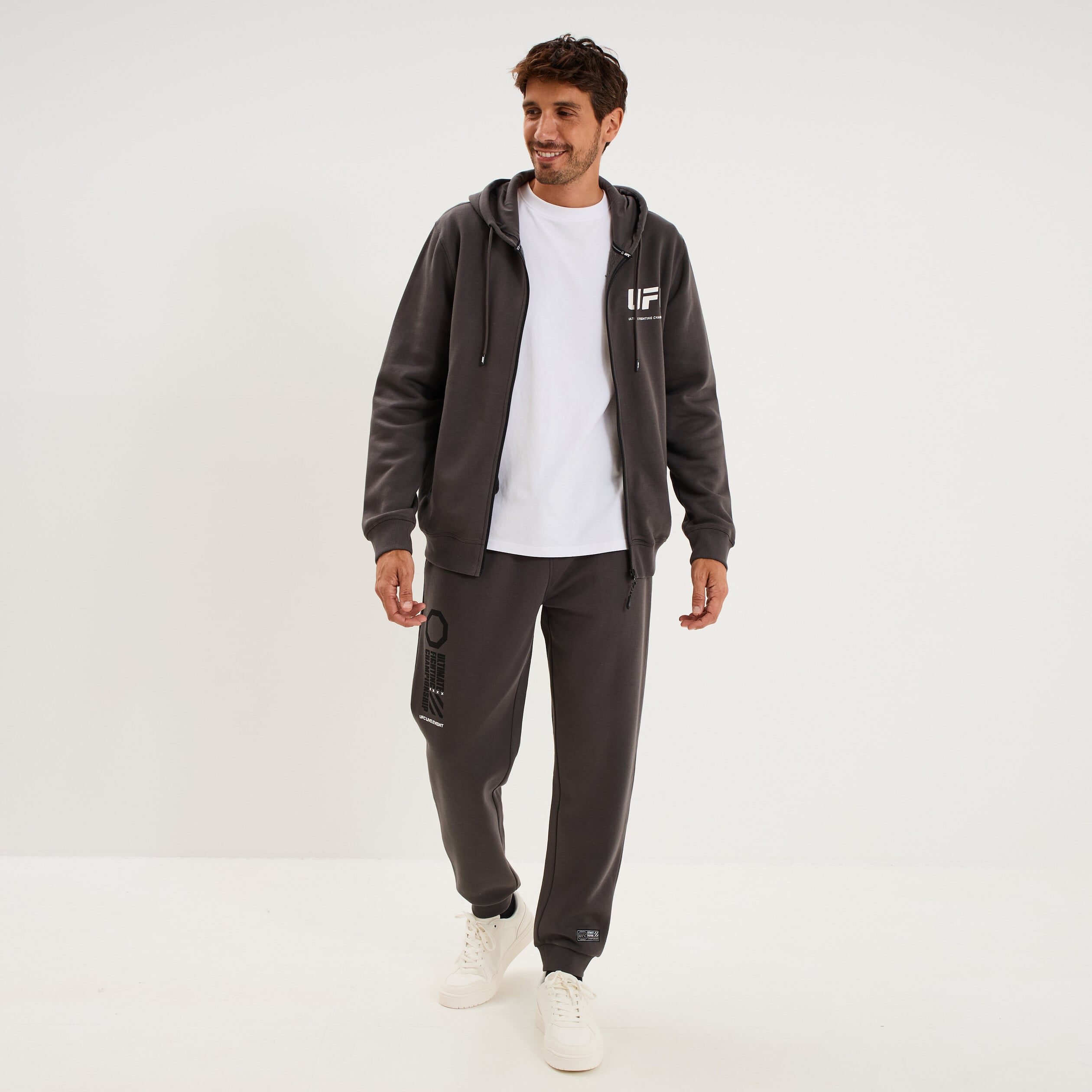 Sweat zipp&eacute; molletonn&eacute; &agrave; capuche UFC noir homme