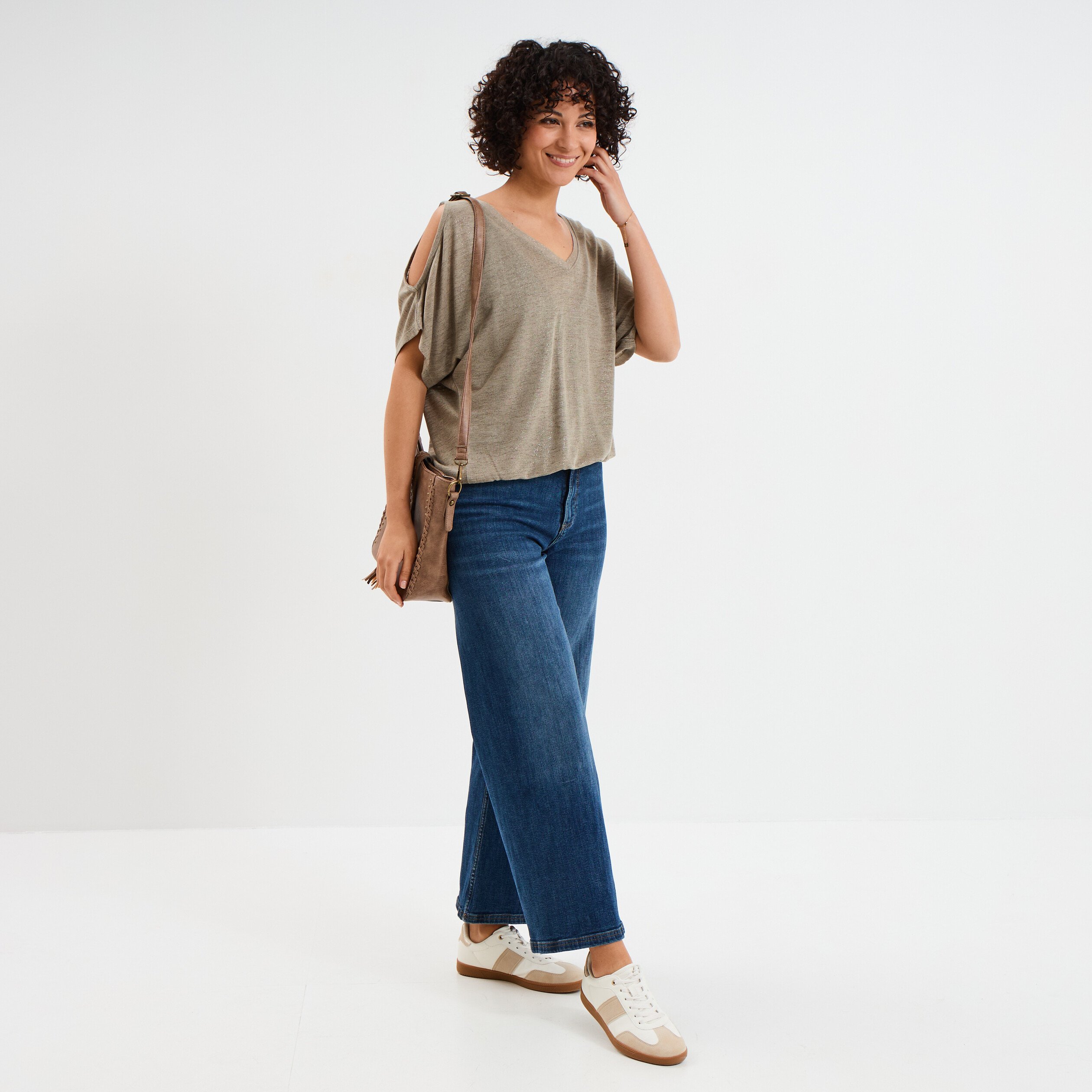 t shirt epaules ouvertes col en v vert kaki femme T-shirt épaules ouvertes col en V vert kaki femme