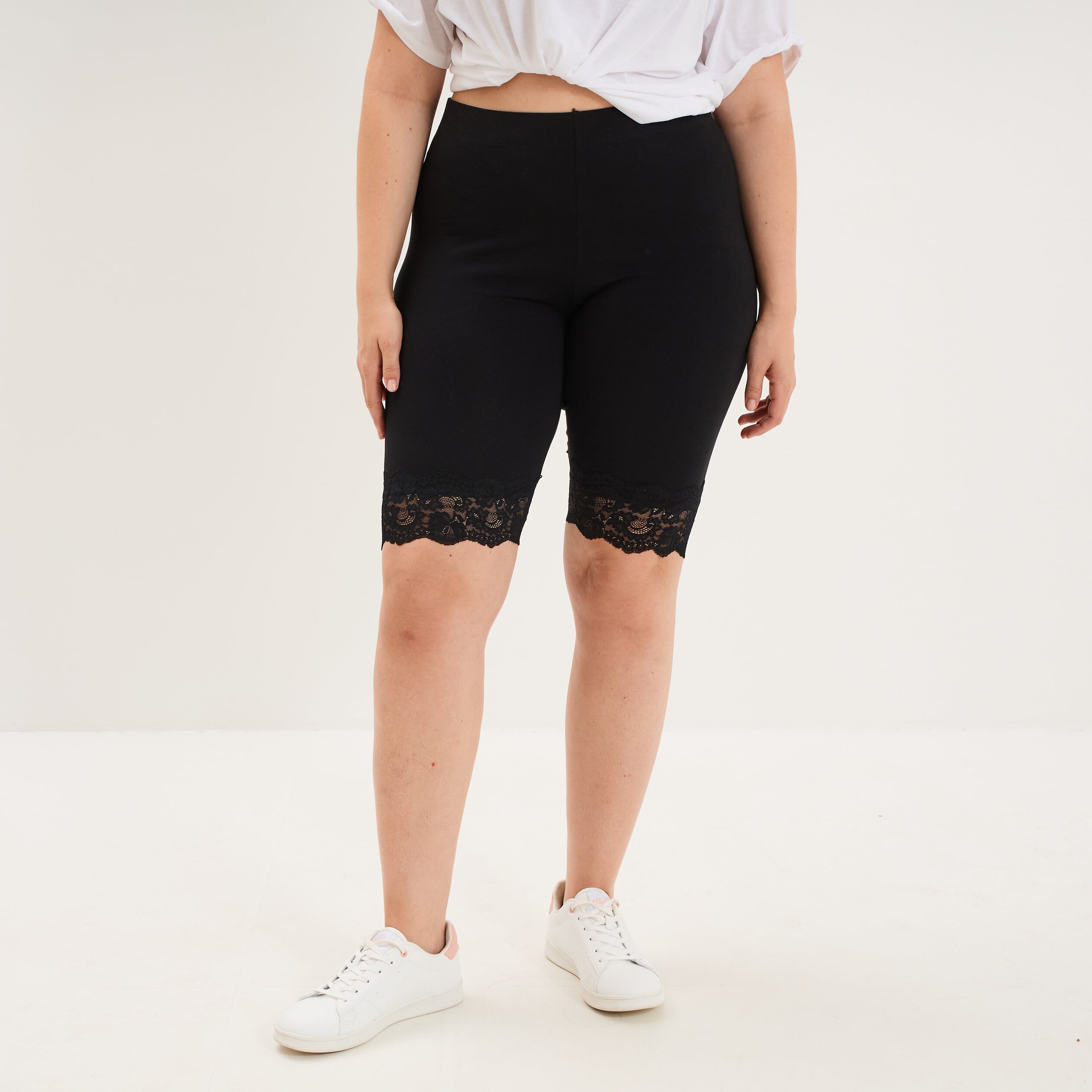 Short legging cycliste &agrave; dentelle noir femme grande taille
