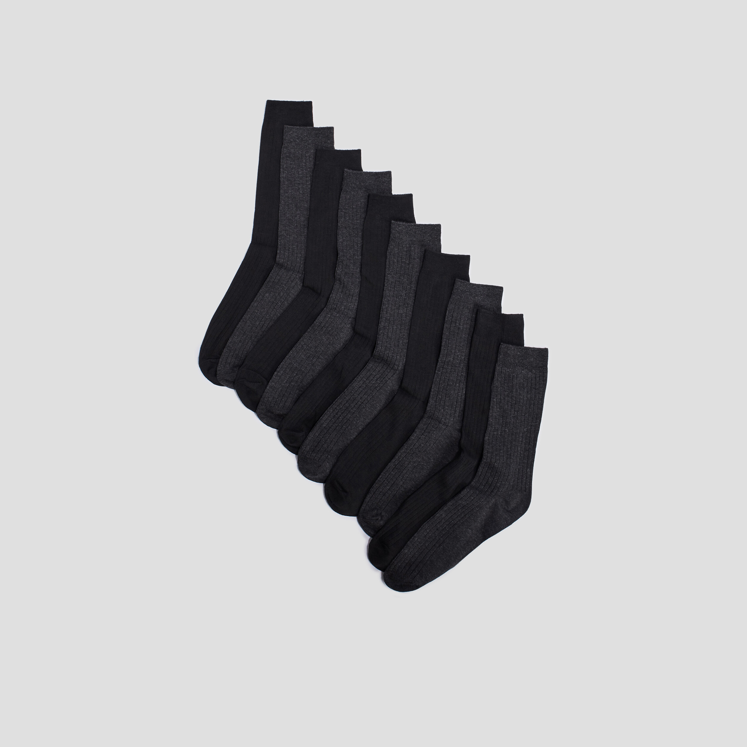 lot 10 paires de chaussettes cotelees noir homme Lot 10 paires de chaussettes côtelées noir homme