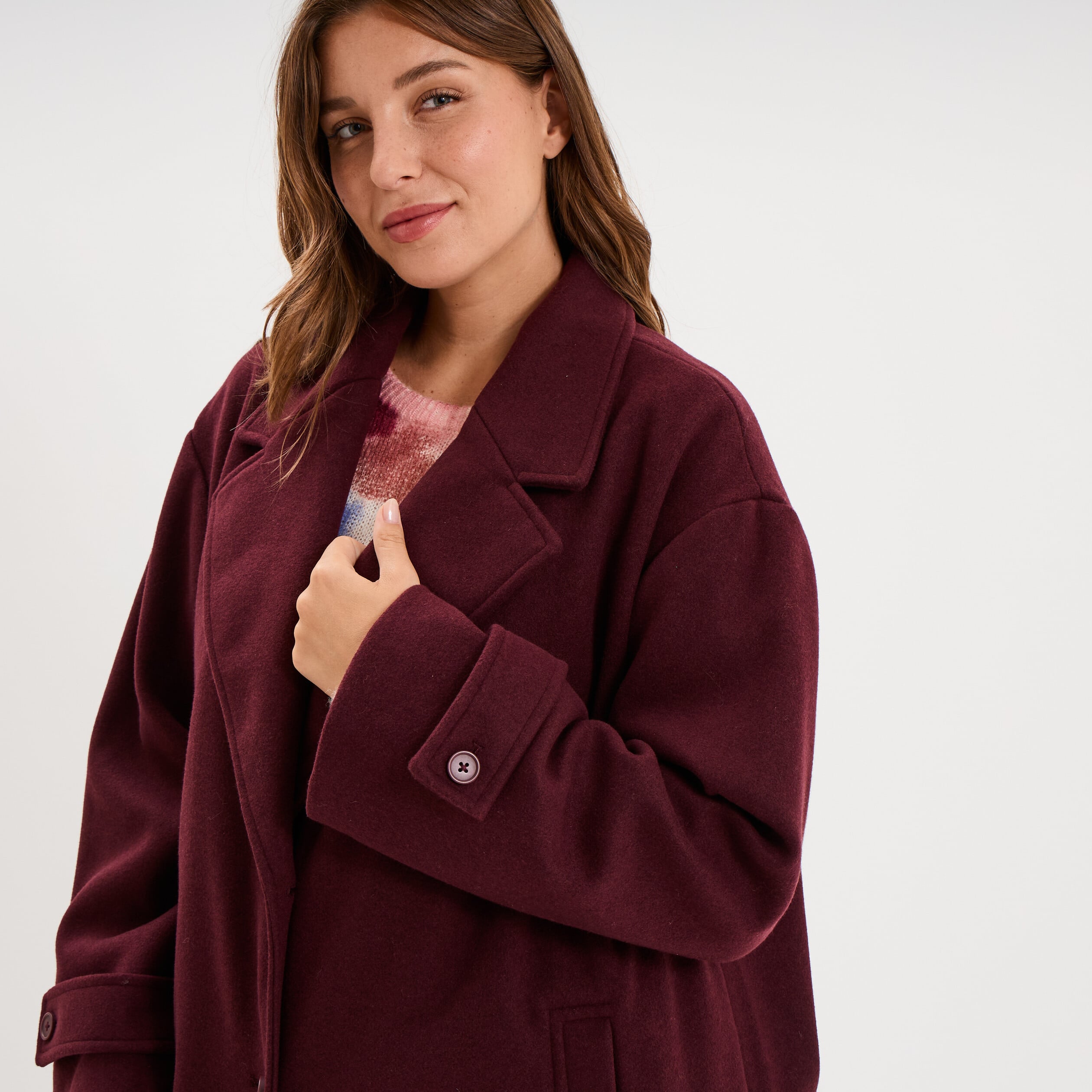 Manteau long boutonn&eacute; violet fonc&eacute; femme grande taille