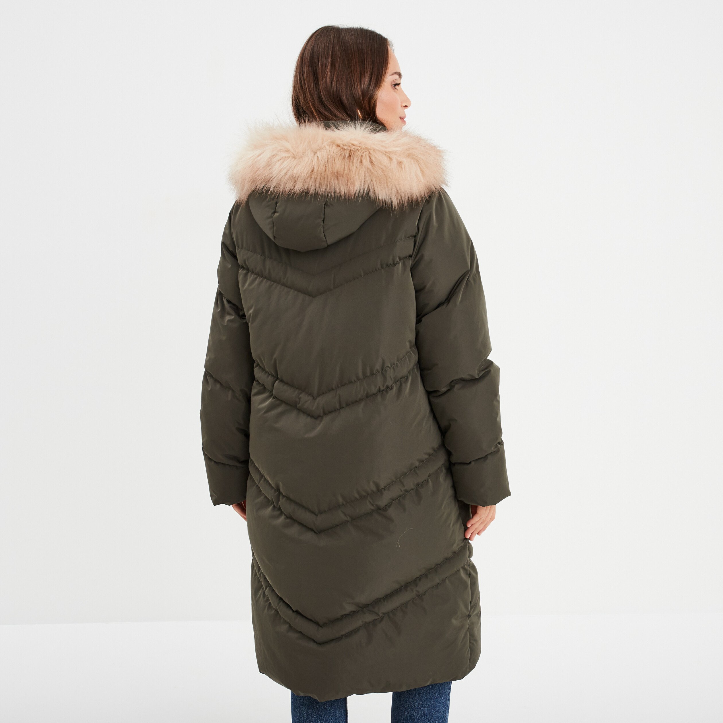 Doudoune longue à capuche fourrée vert kaki femme