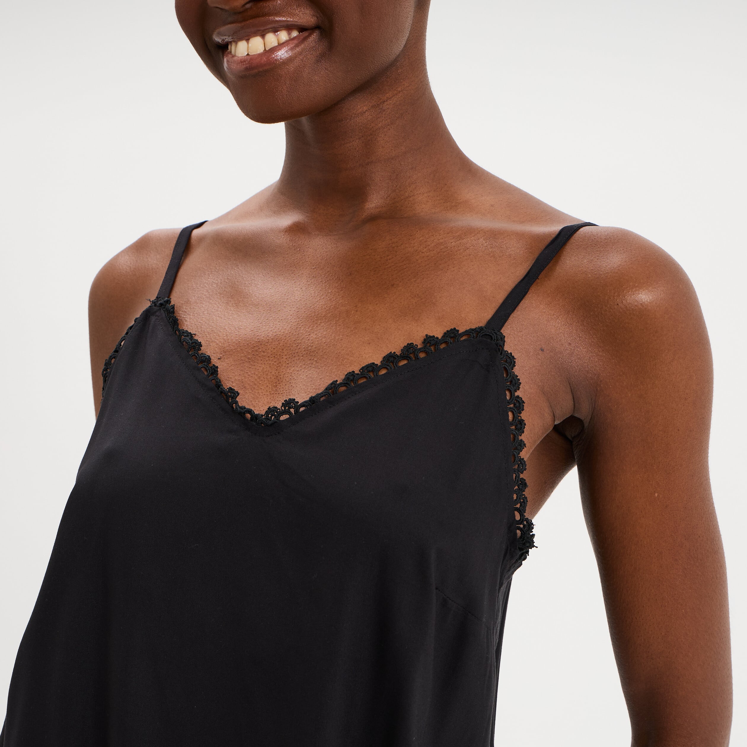 Caraco bretelles fines noir femme