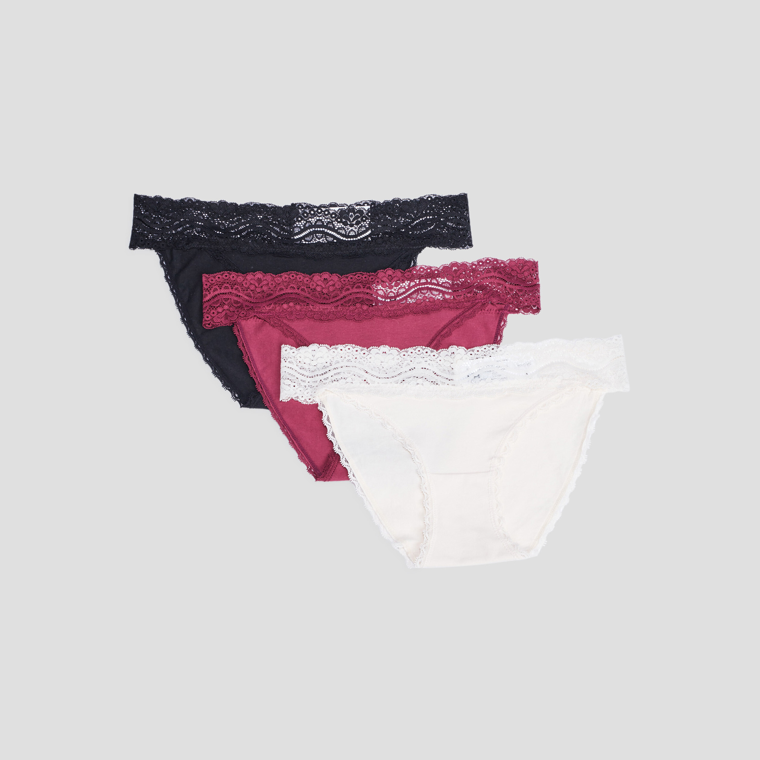 lot 3 culottes en coton detail dentelle rose framboise femme Lot 3 culottes en coton détail dentelle rose framboise femme
