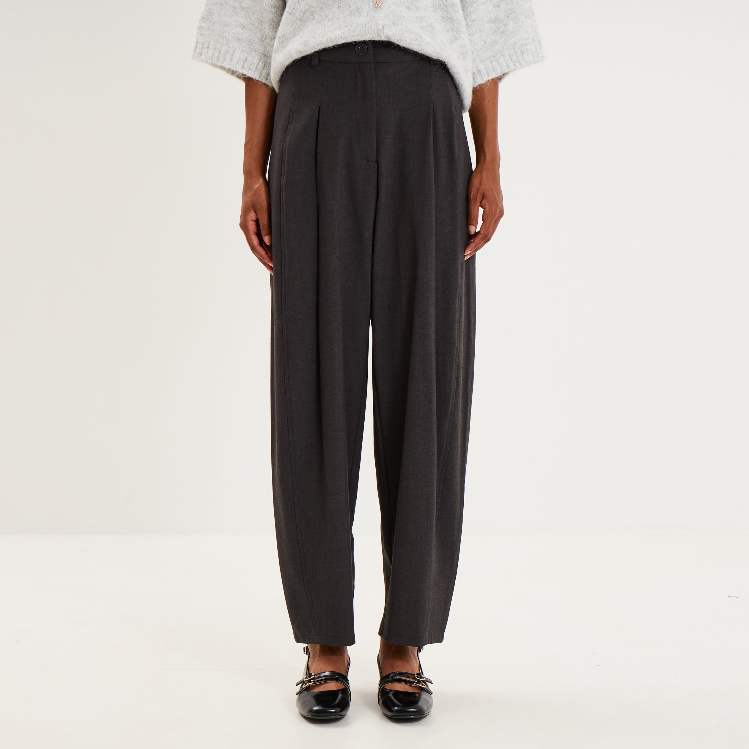 Pantalon ballon taille haute &agrave; pinces gris fonc&eacute; femme