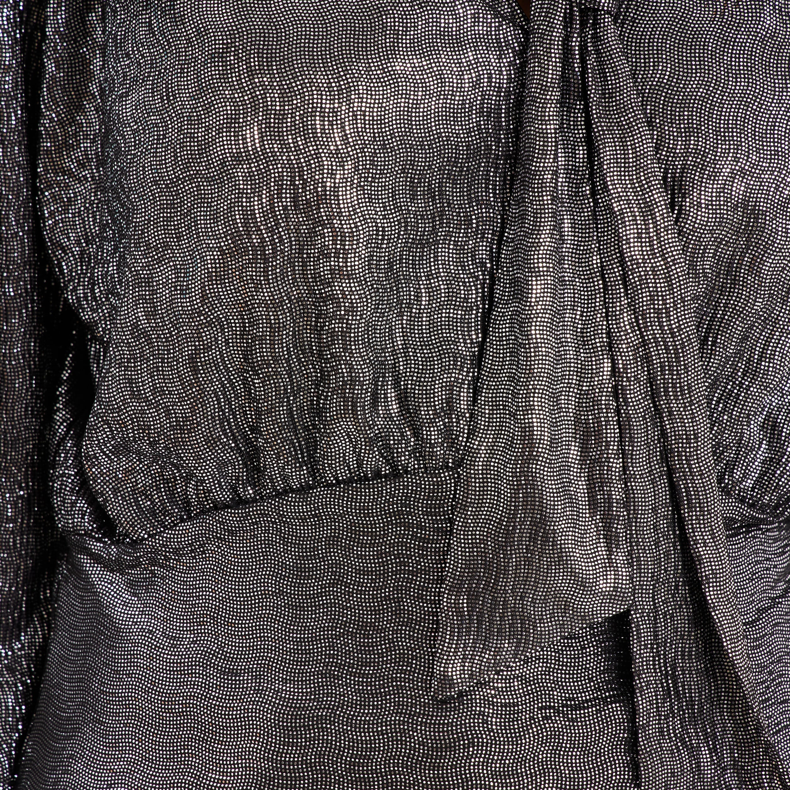 Blouse ajust&eacute;e col lavalli&egrave;re gris argent femme