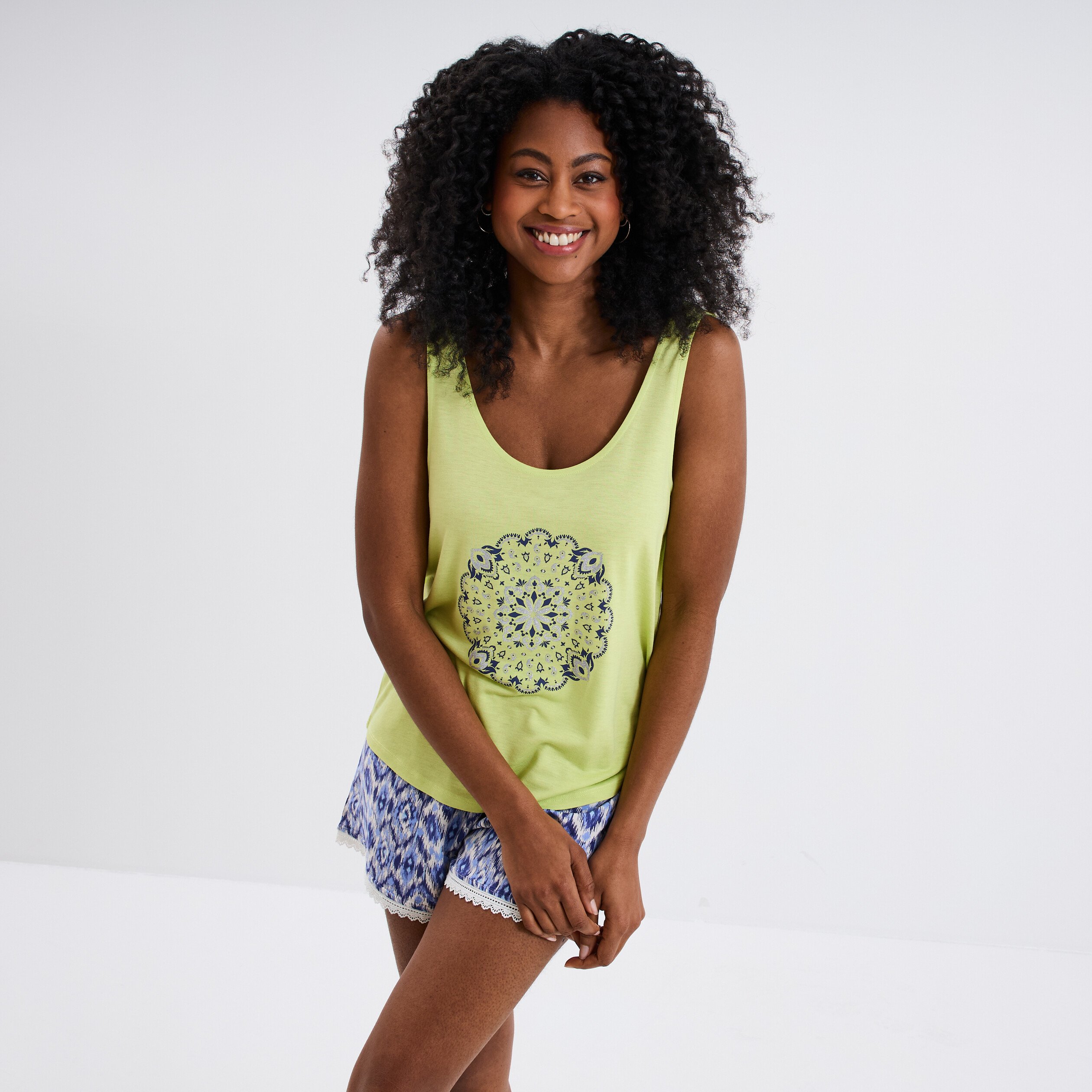 ensemble pyjama short et debardeur rose clair femme Ensemble pyjama short et débardeur rose clair femme