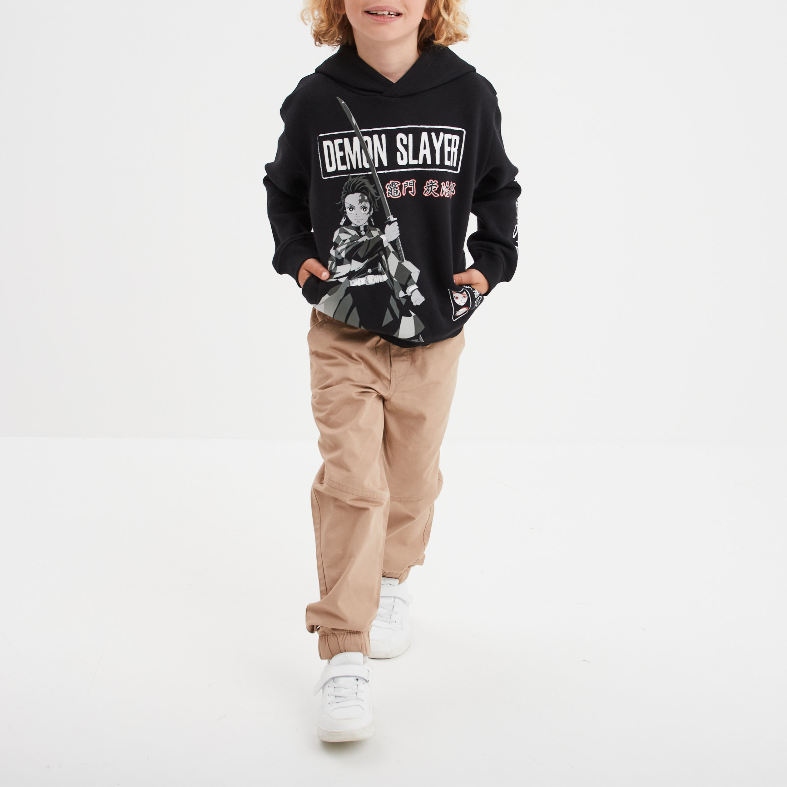 sweat a capuche hoodie demon slayer noir garcon Sweat à capuche hoodie Demon Slayer noir garçon