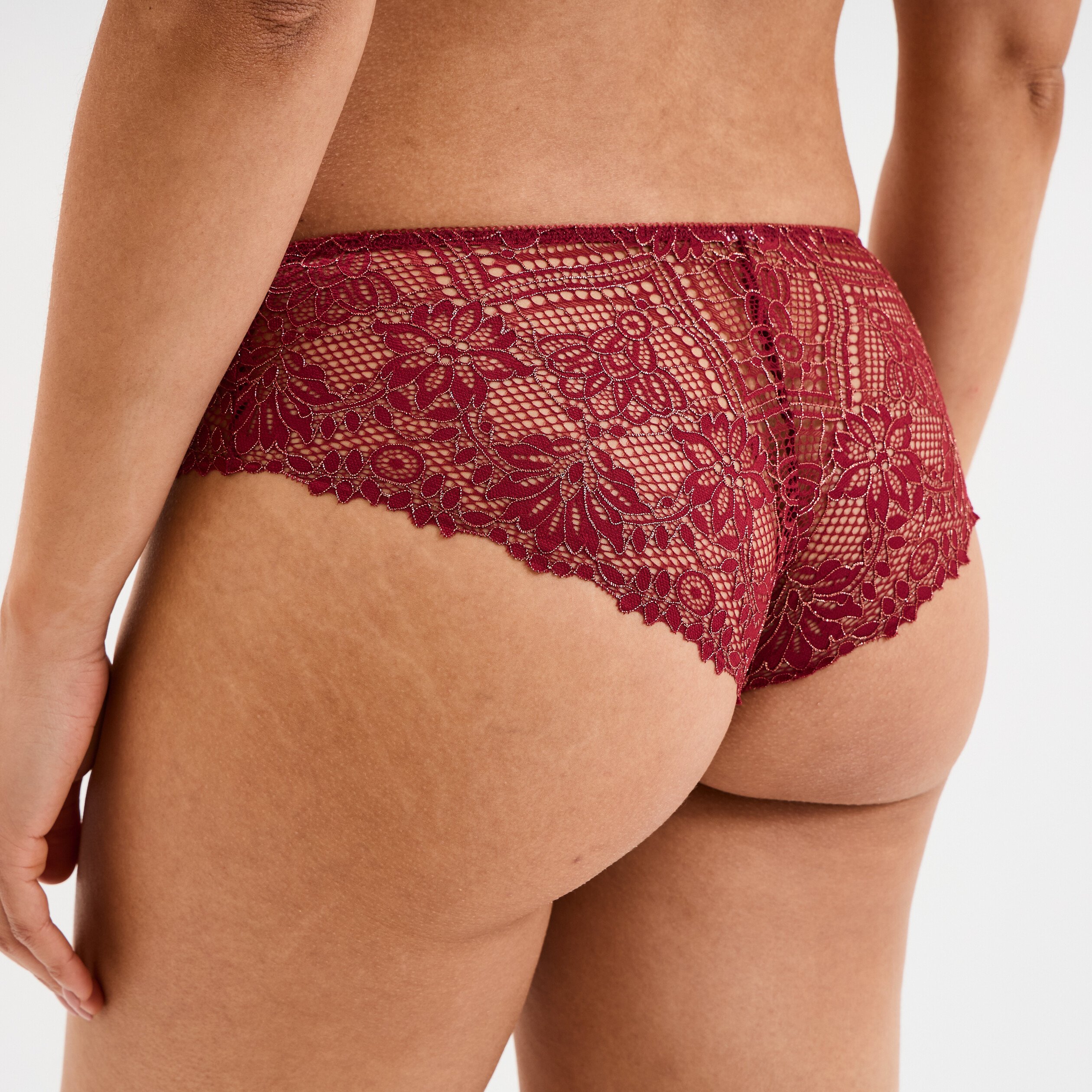 shorty en dentelle rouge fonce femme Shorty en dentelle rouge foncé femme