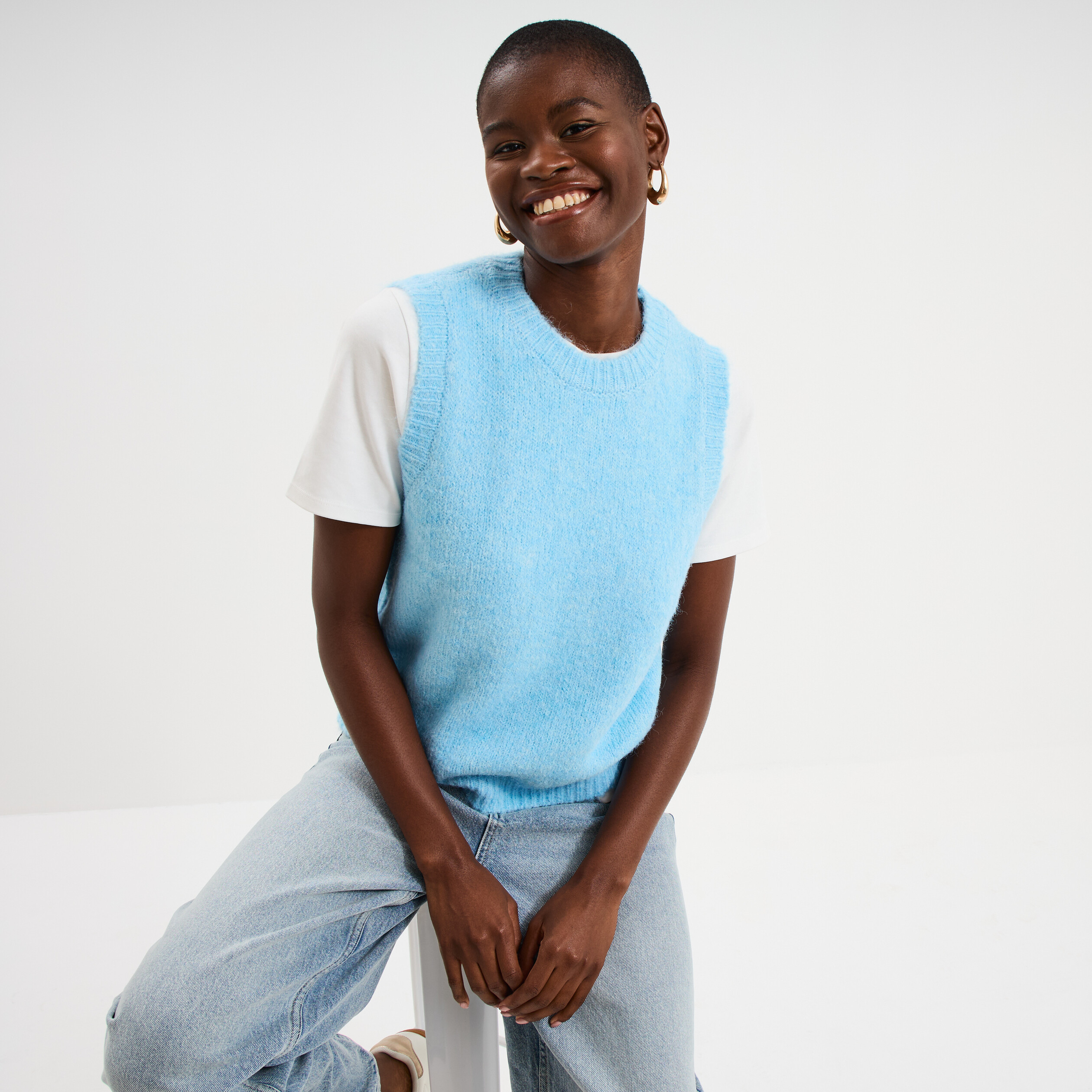 Pull sans manches col rond bleu clair femme