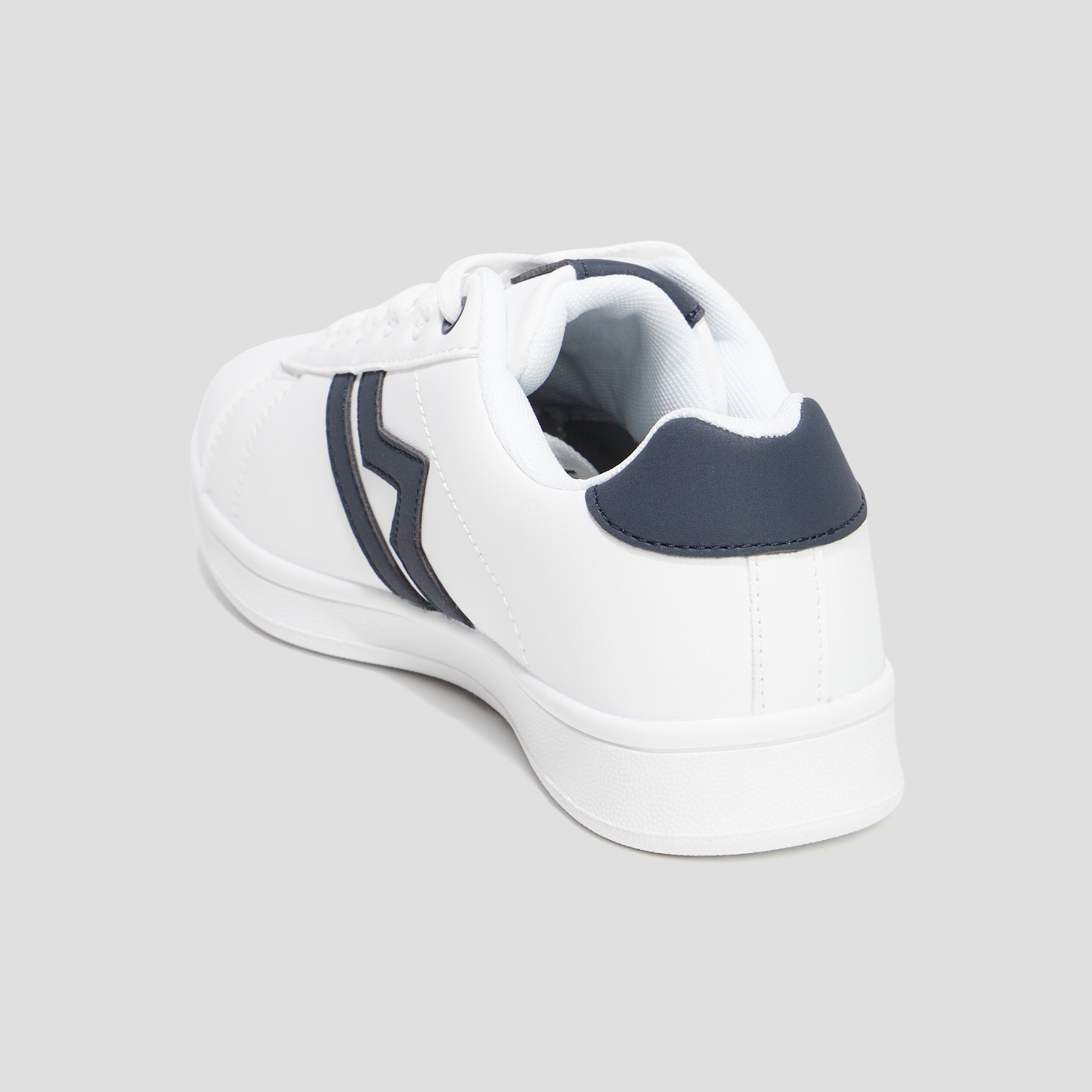 tennis basses a lacets creeks thisto blanc garcon Tennis basses à lacets Creeks Thisto blanc garçon