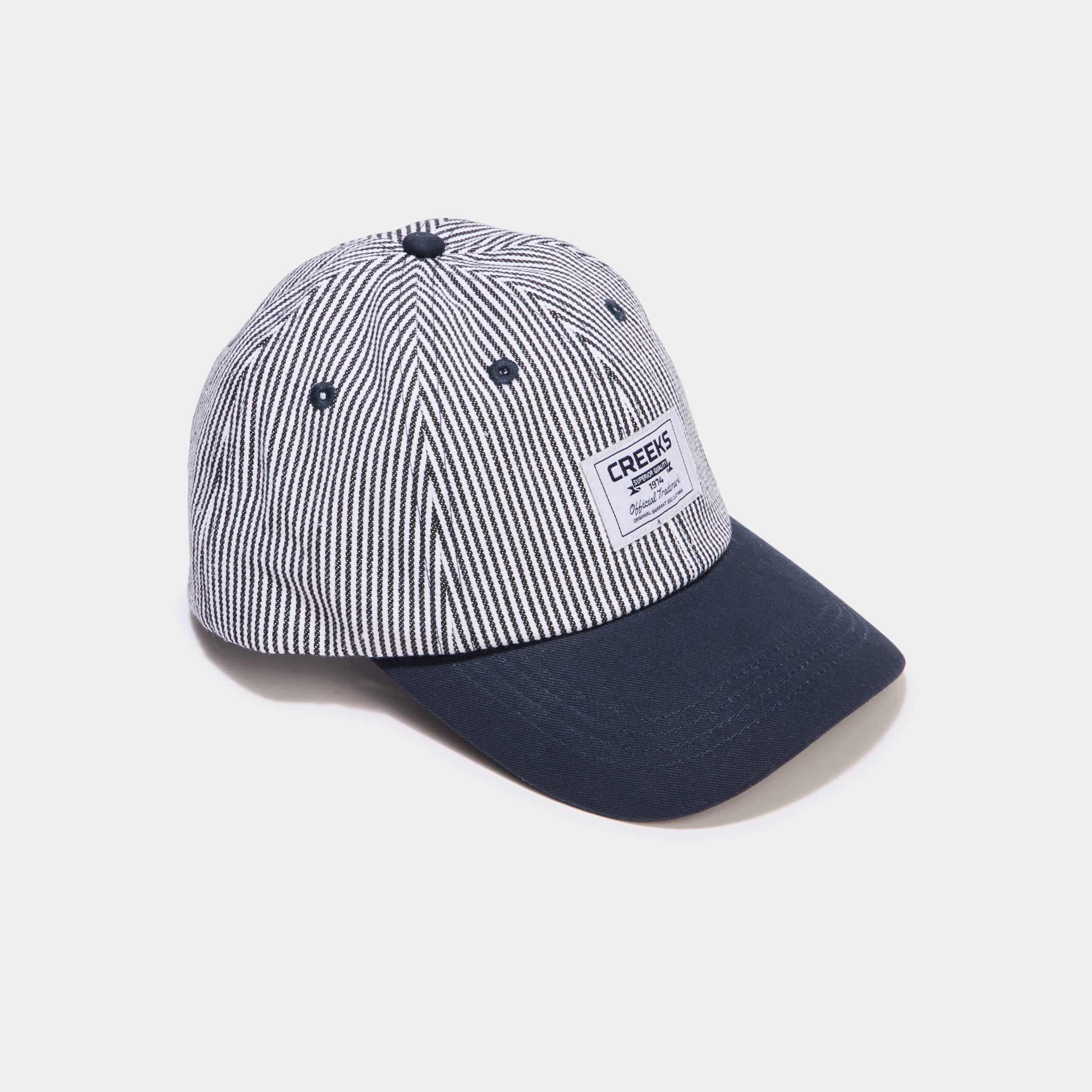 Casquette ajustable bomb&eacute;e bleu marine gar&ccedil;on