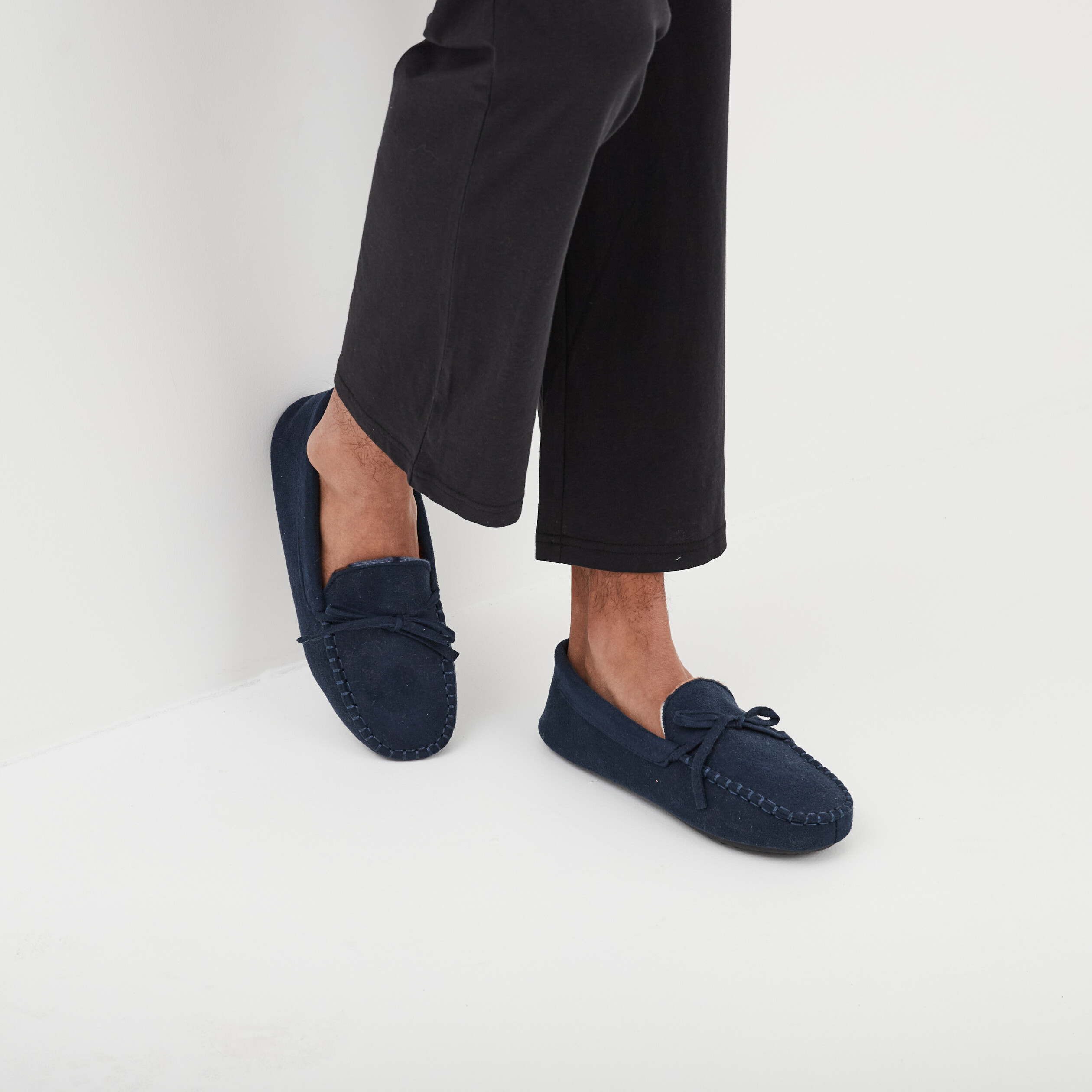 chaussons mocassins aspect suedine bleu homme Chaussons mocassins aspect suédine bleu homme
