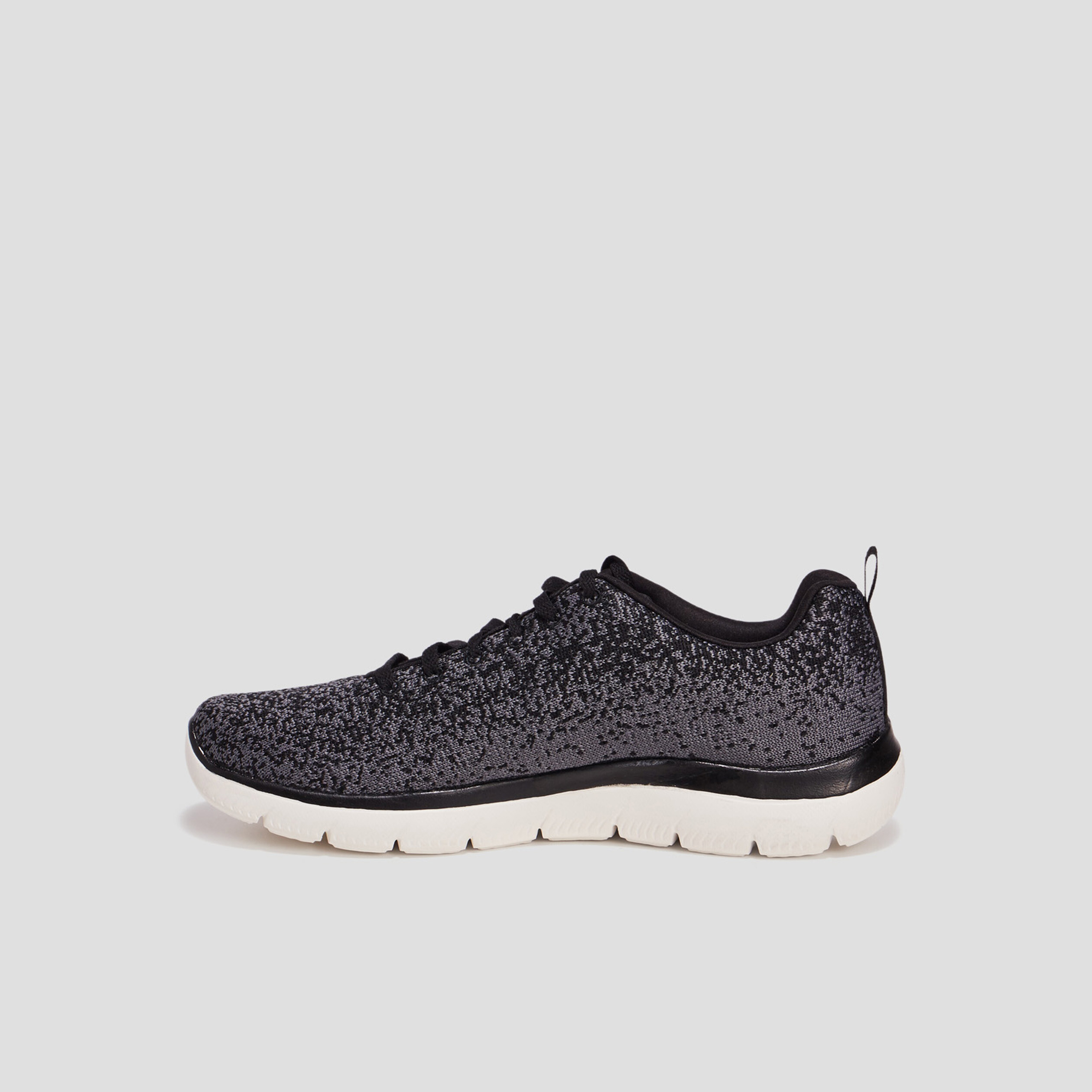 runnings a lacets skechers warrick gris fonce homme Runnings à lacets Skechers Warrick gris foncé homme