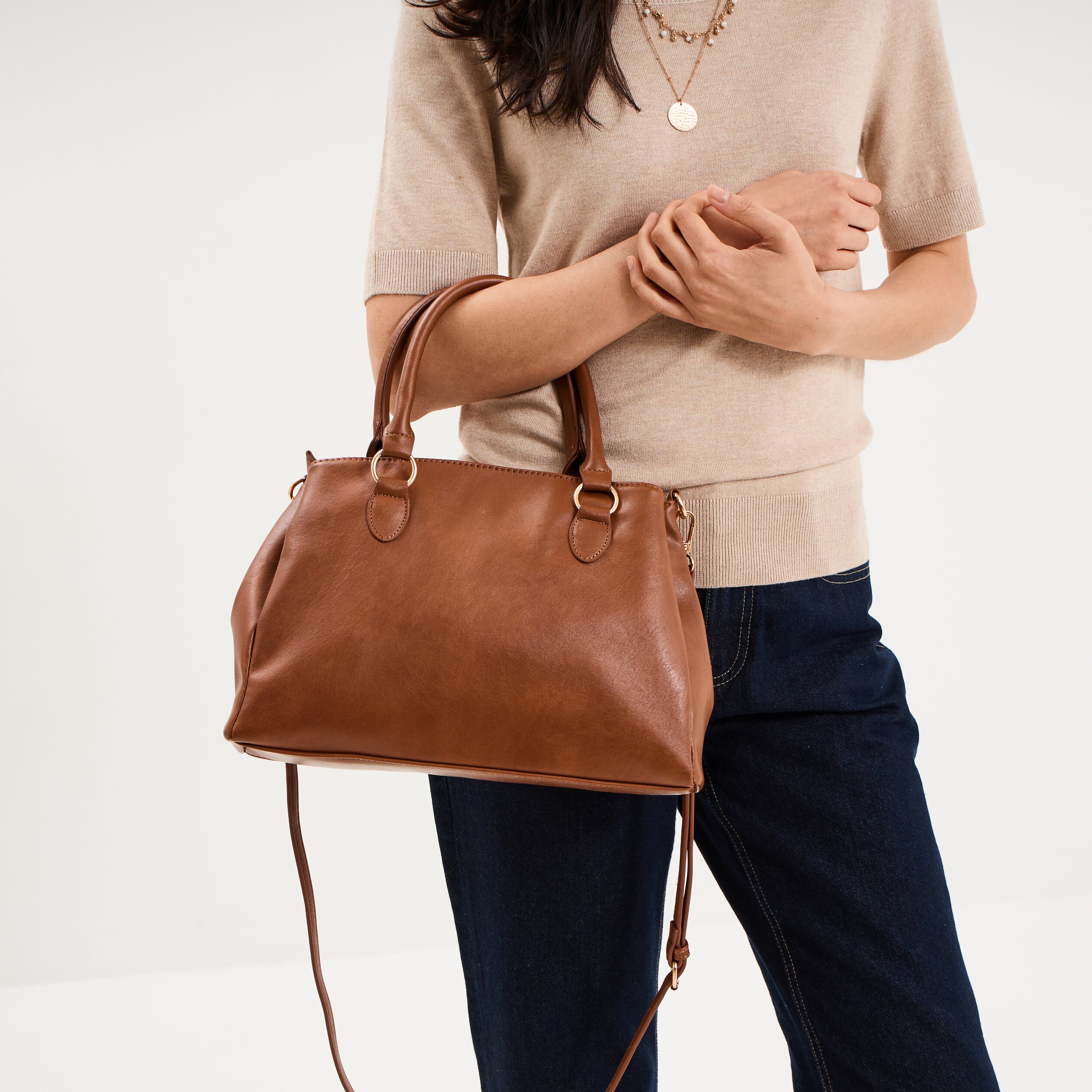 Sac &agrave; main bandouli&egrave;re amovible 3 poches marron cognac femme