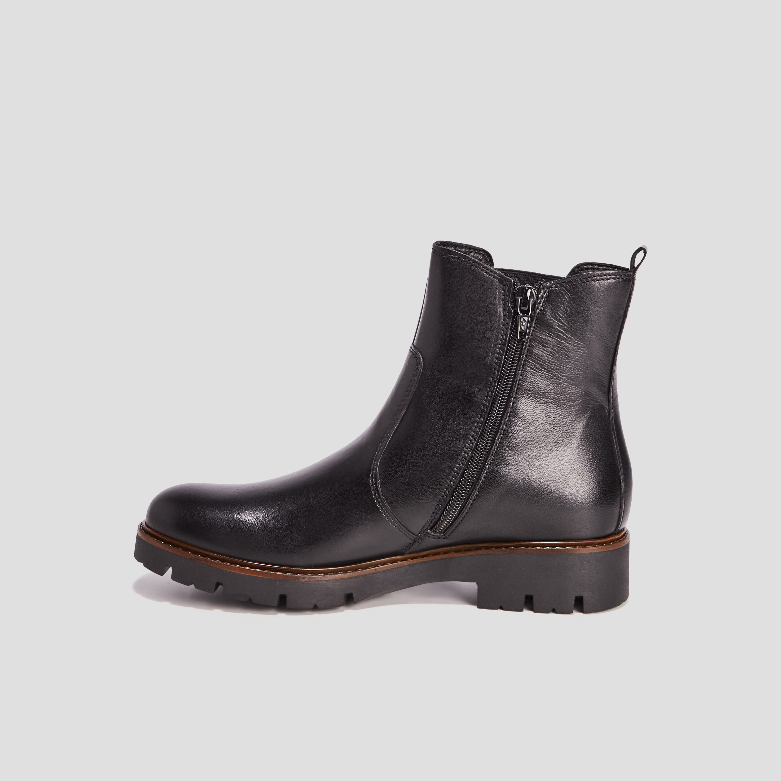 bottines chelsea crantees en cuir noir fille Bottines chelsea crantées en cuir noir fille