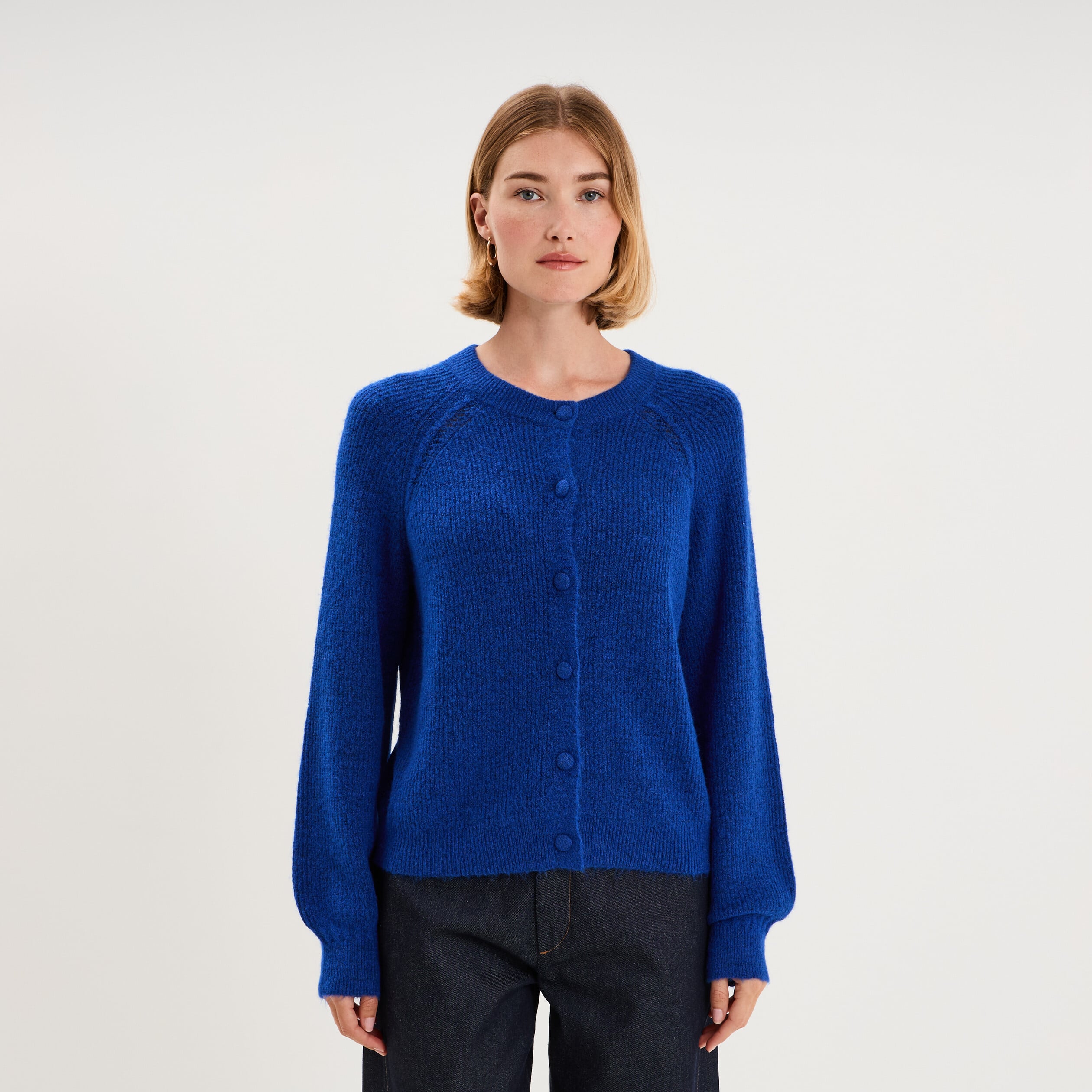 Gilet cardigan col rond boutonn&eacute; bleu roi femme