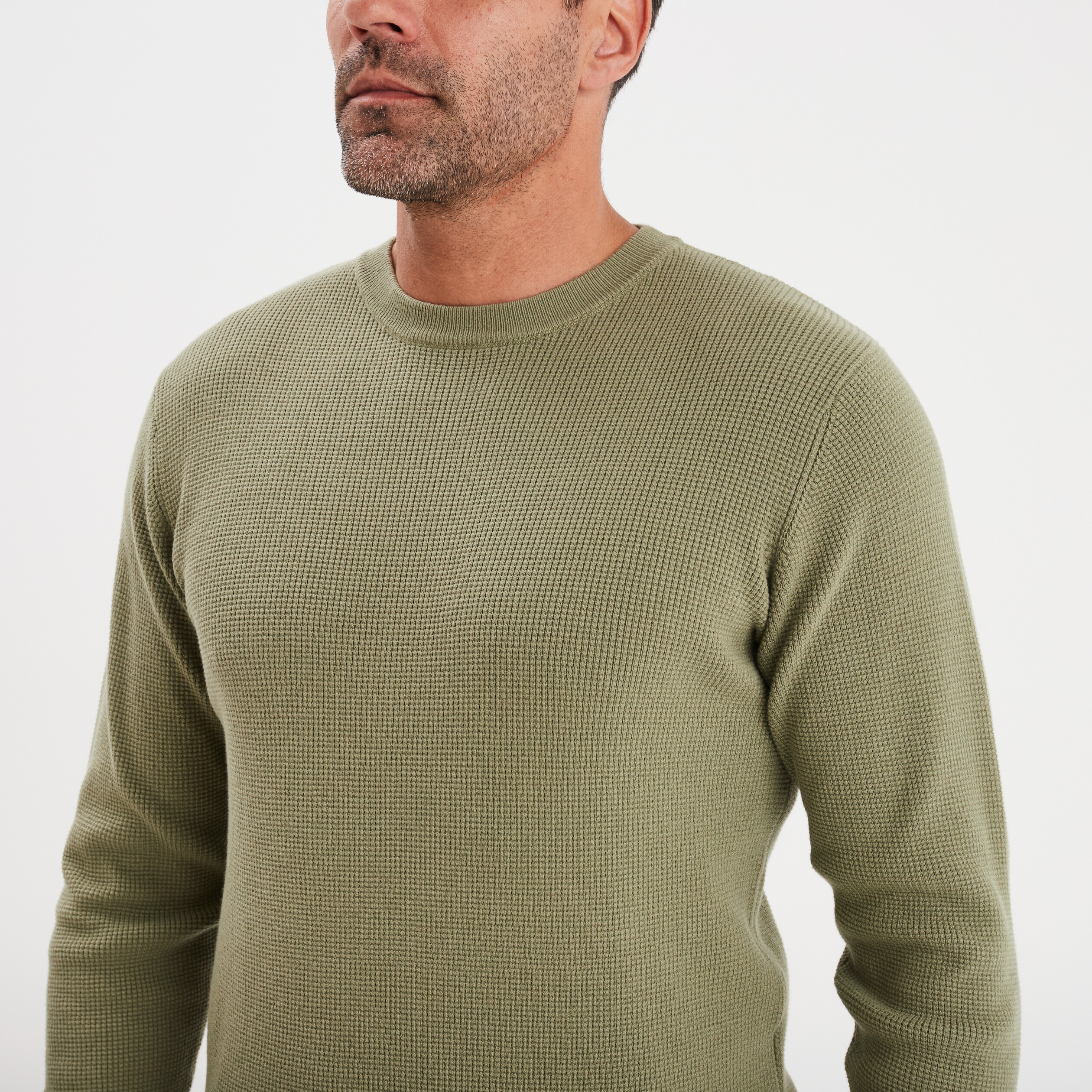 Pull en maille textur&eacute;e col rond vert kaki homme