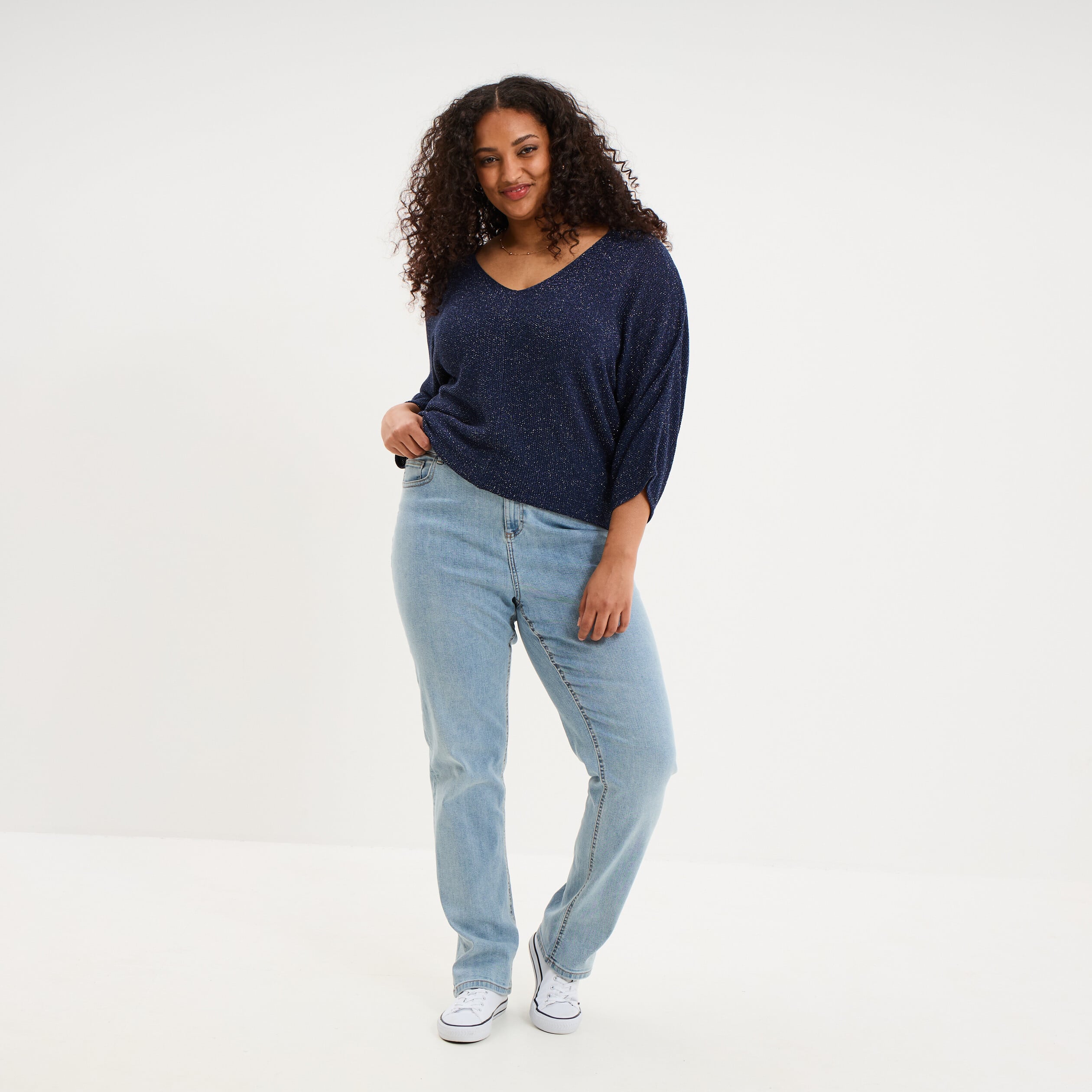 Pull manches 3/4 col en V bleu fonc&eacute; femme grande taille