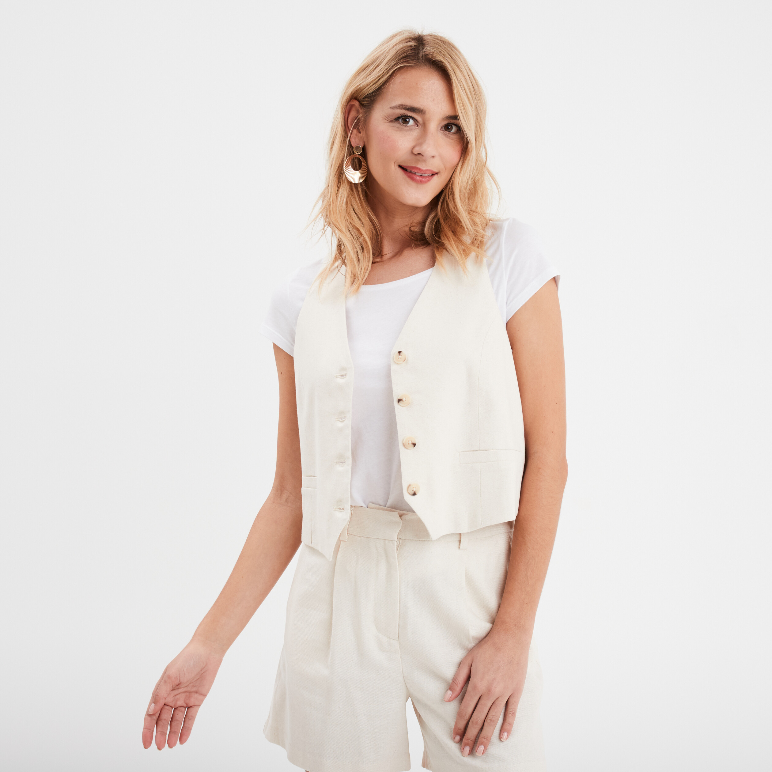 gilet de costume boutonne beige femme Gilet de costume boutonné beige femme