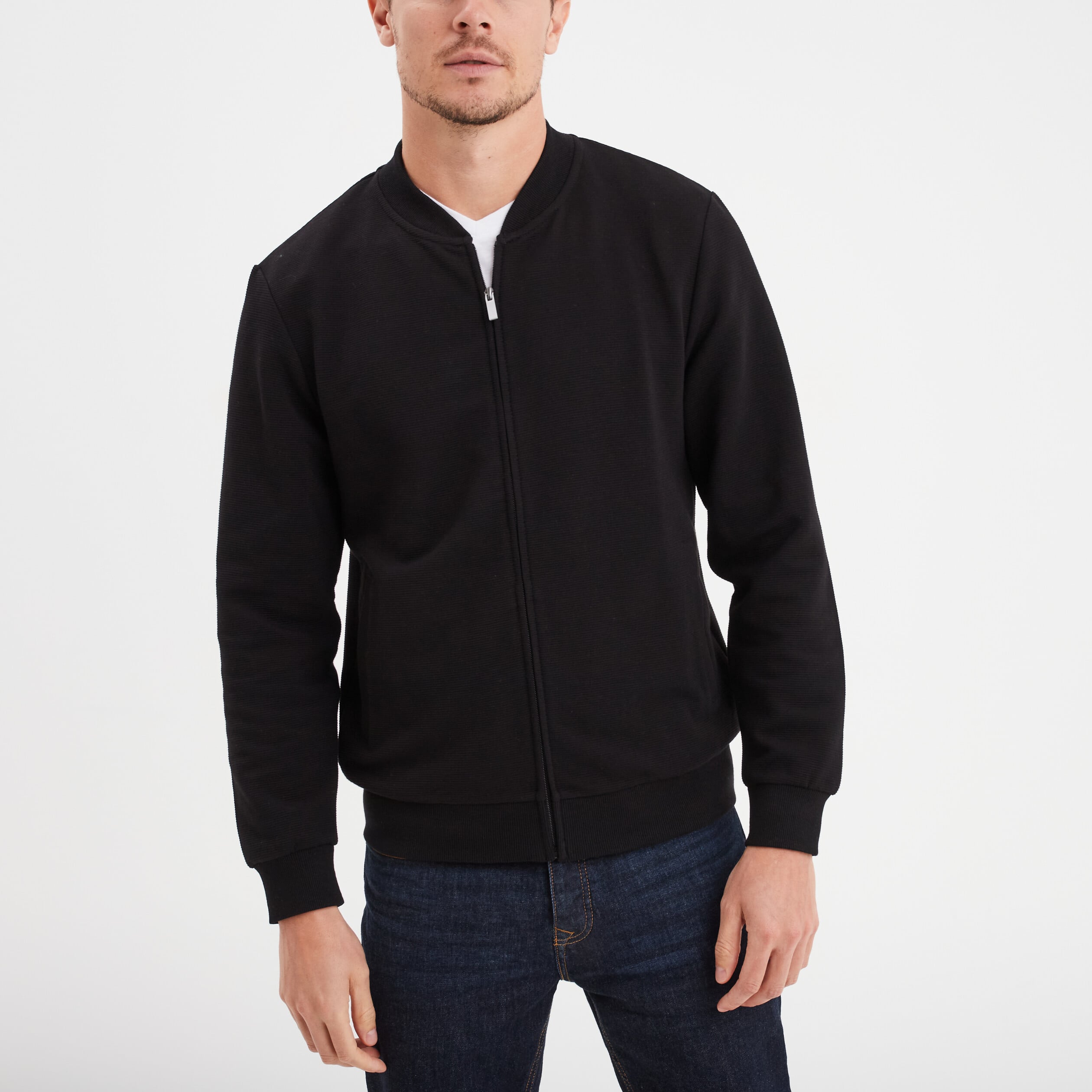 Gilet reli&eacute;f&eacute; manches longues zipp&eacute; noir homme