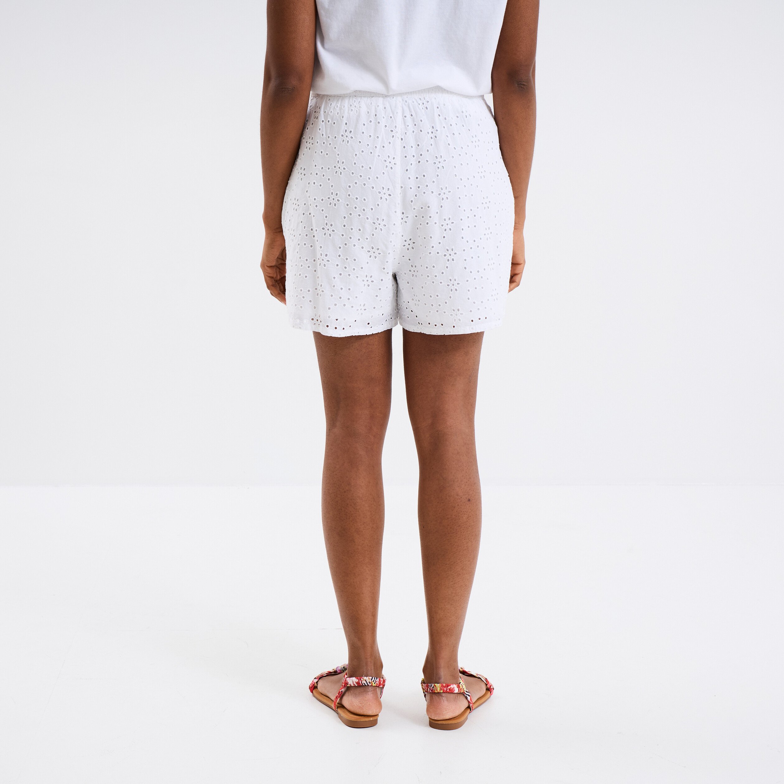 Short broderie anglaise élastiqué coton blanc femme