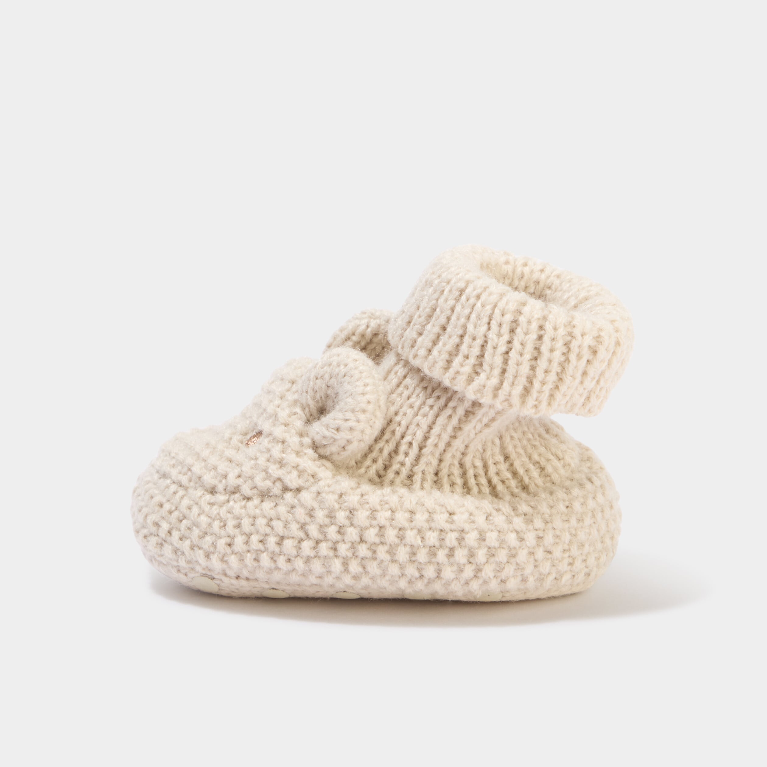 Chaussettes d'int&eacute;rieur tricot&eacute;es taupe b&eacute;b&eacute;