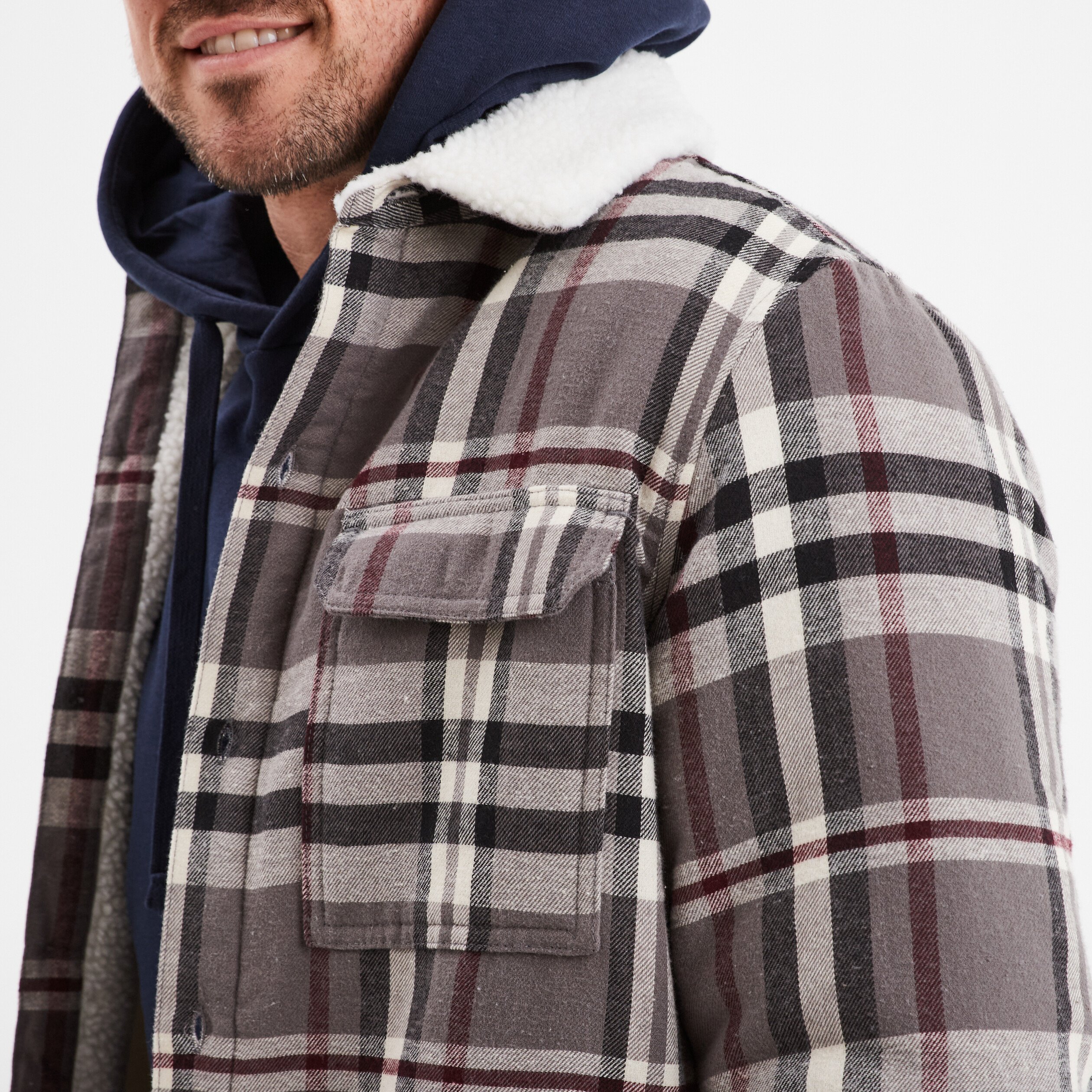 surchemise carreaux doublee effet sherpa prune homme Surchemise carreaux doublée effet sherpa prune homme