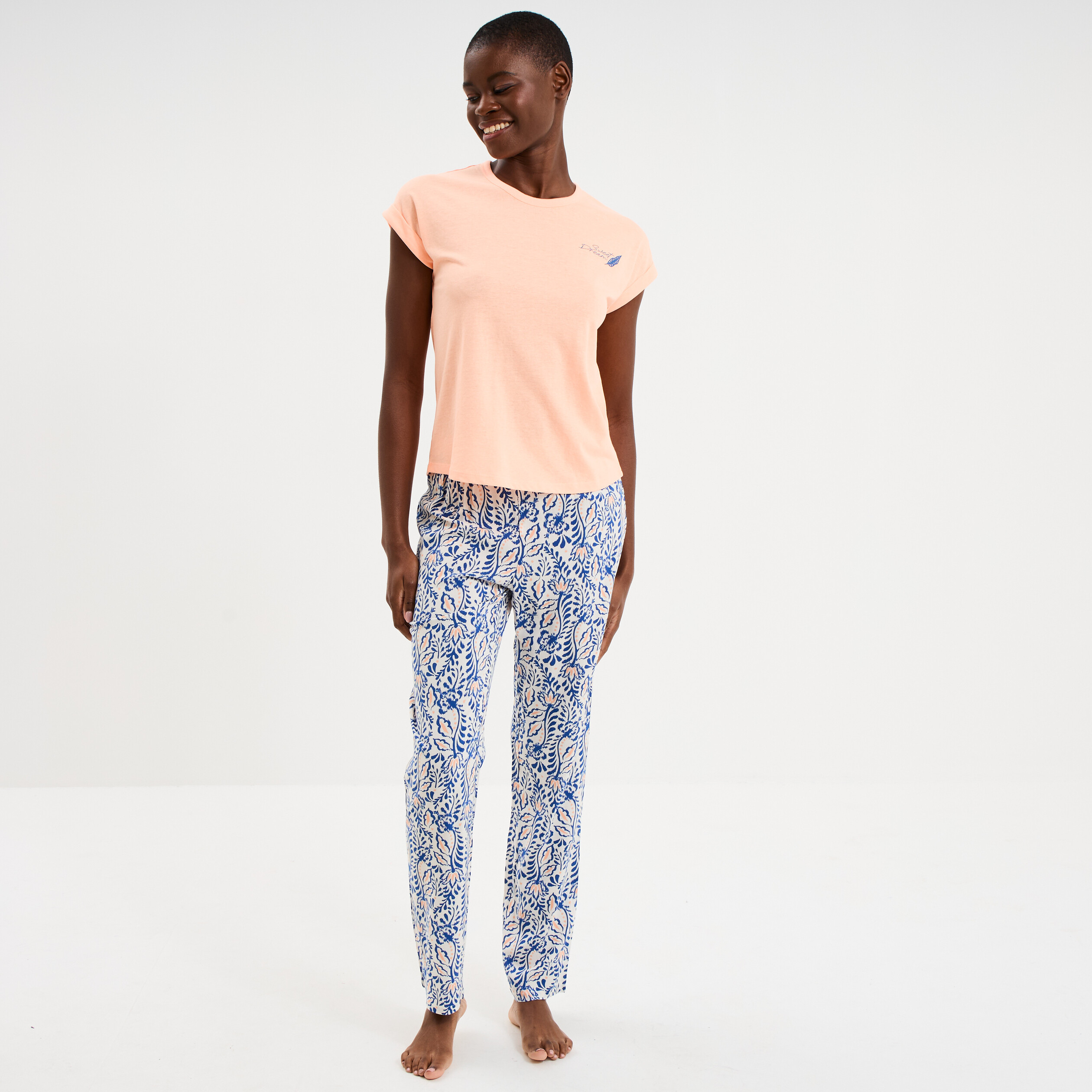 Ensemble pyjama t-shirt et pantalon blanc femme