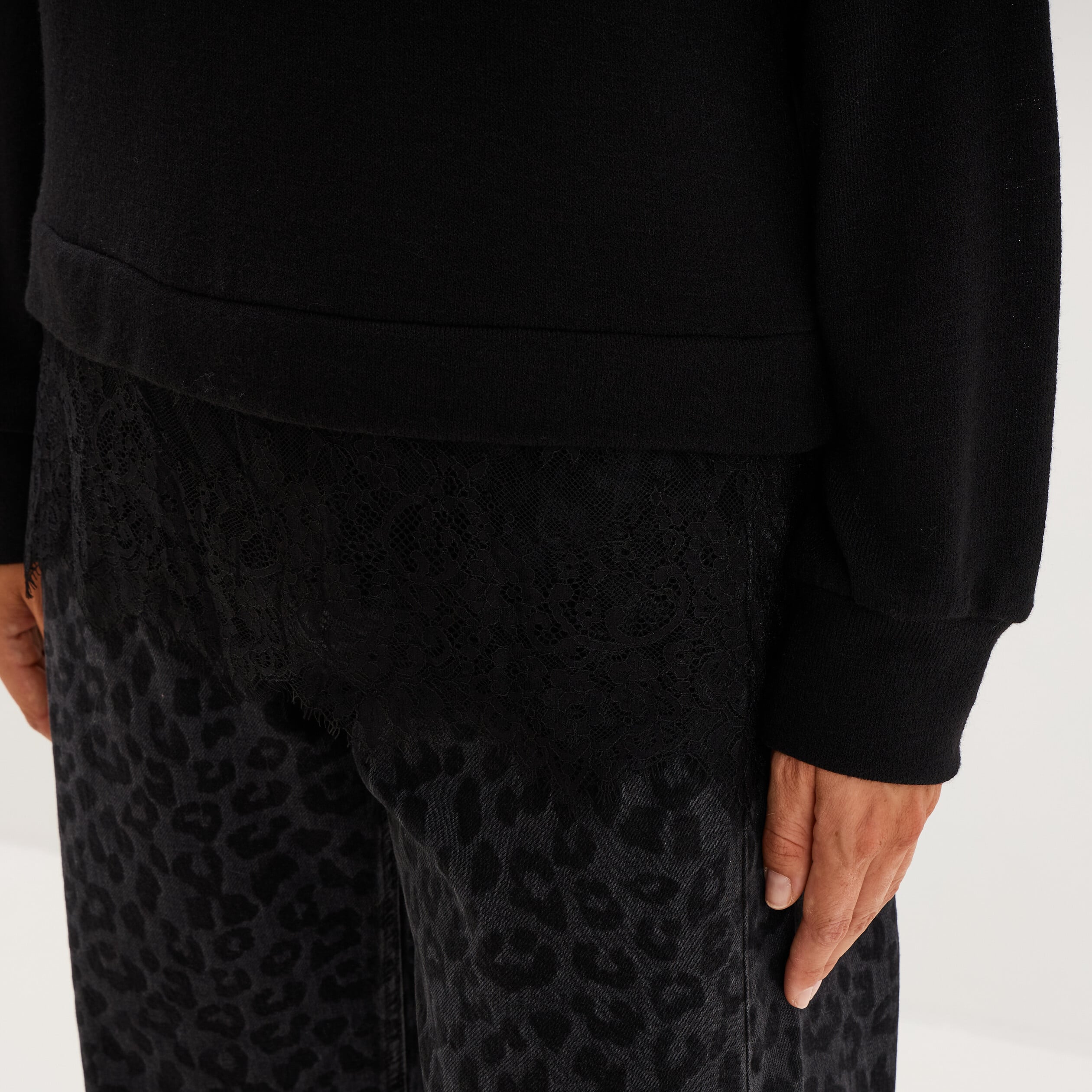 Pull col rond dentelle &agrave; la taille noir femme