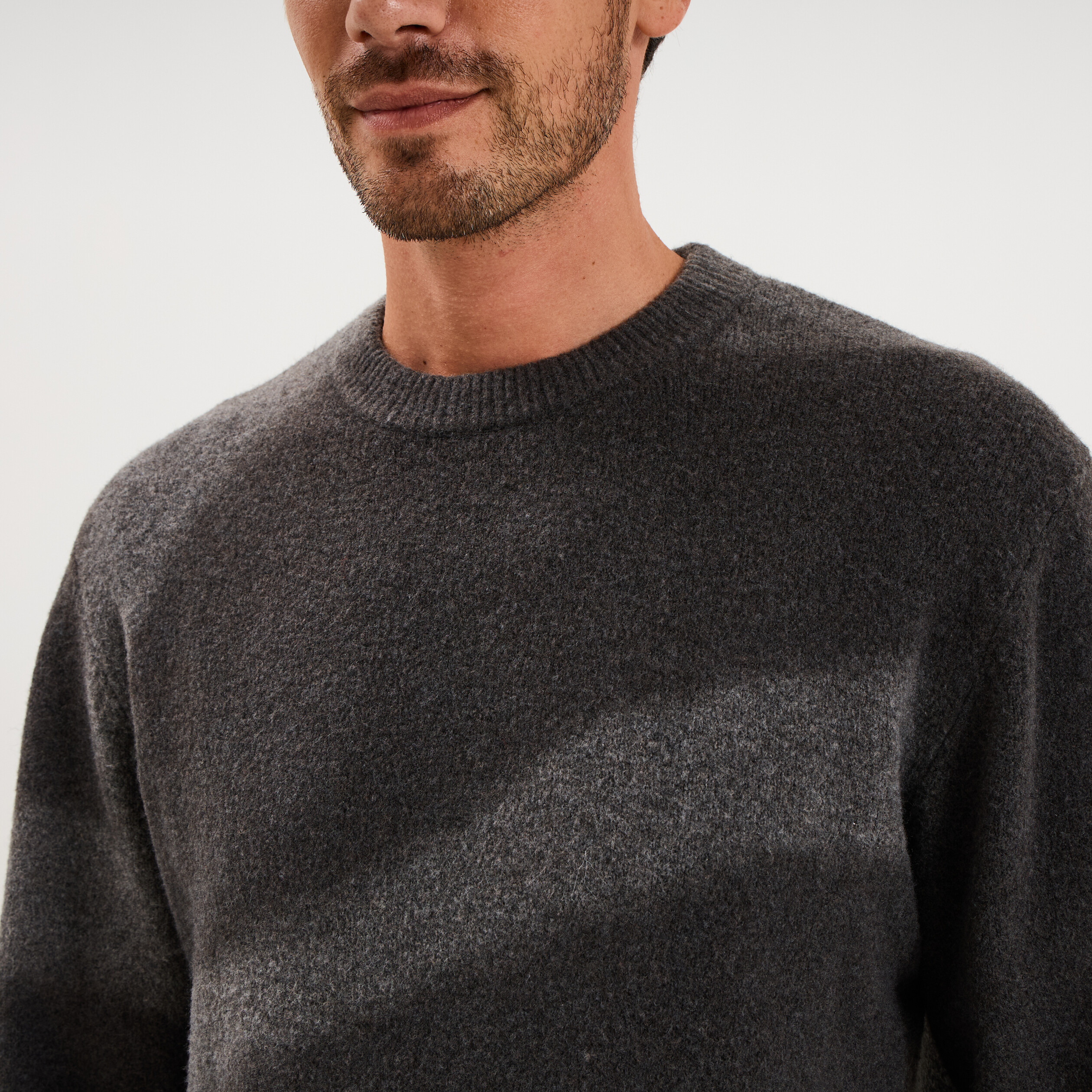 Pull col rond manches longues gris fonc&eacute; homme