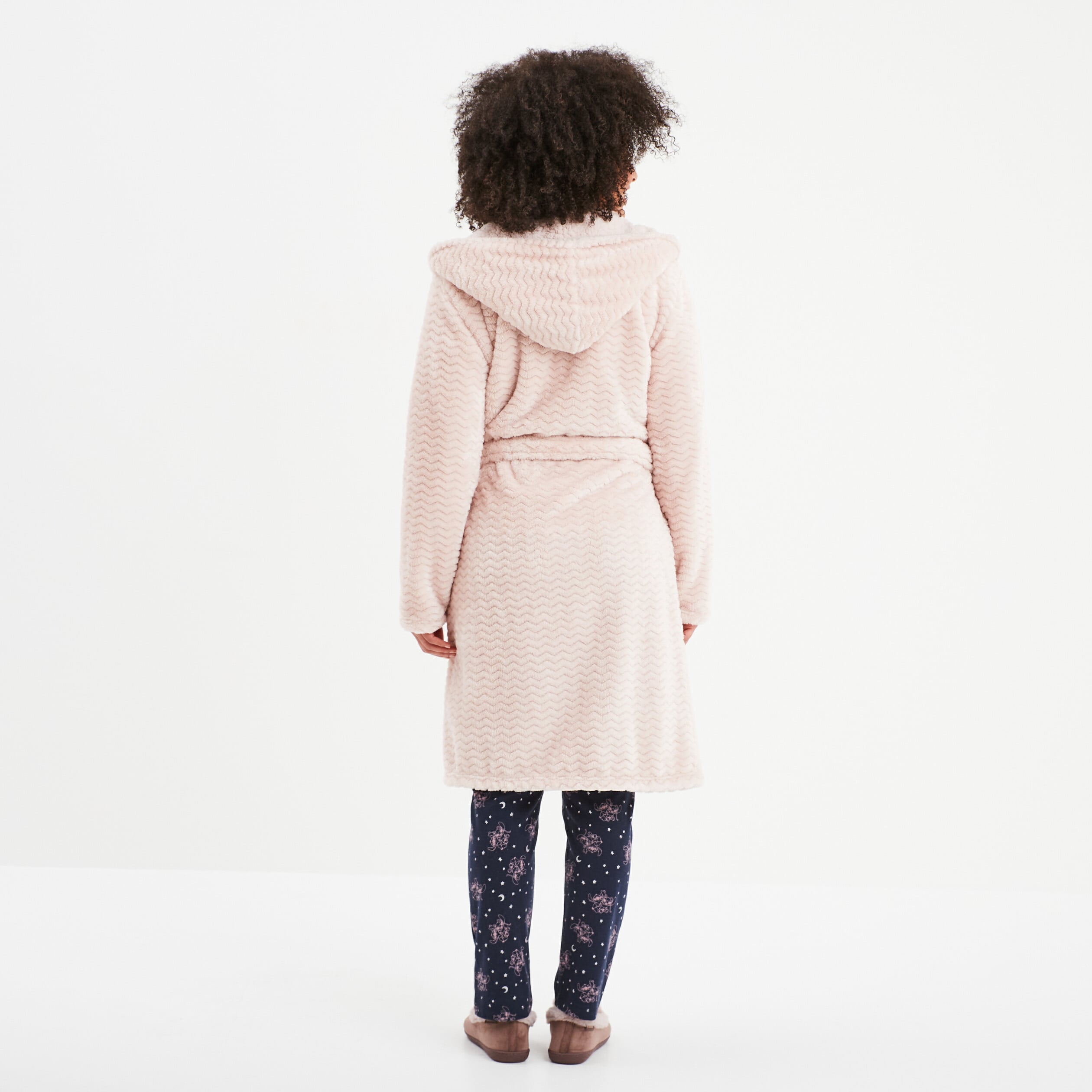 Peignoir long effet polaire &agrave; capuche vieux rose femme