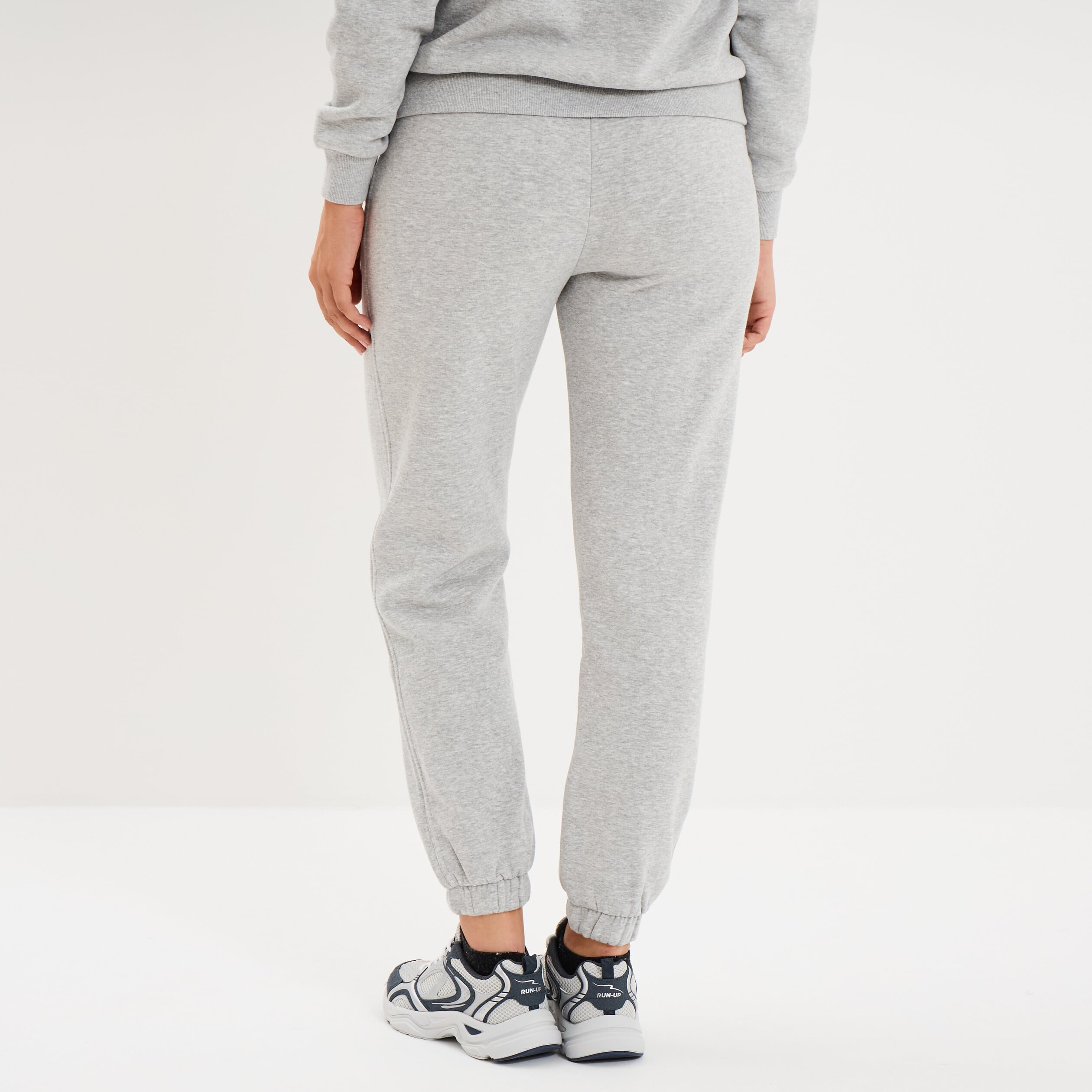 Pantalon de jogging molletonn&eacute; gris clair femme
