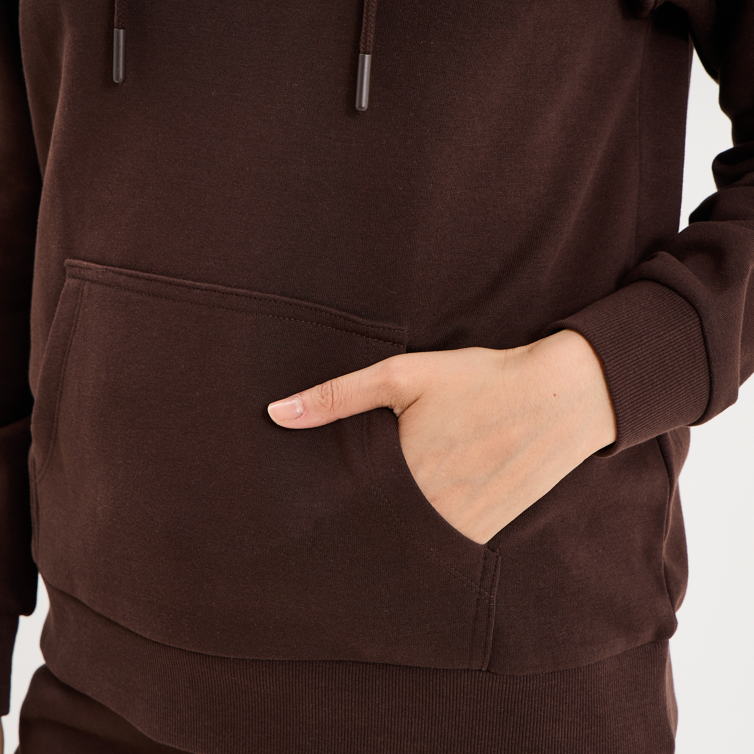 Sweat hoodie 1 poche &agrave; capuche marron fonc&eacute; femme