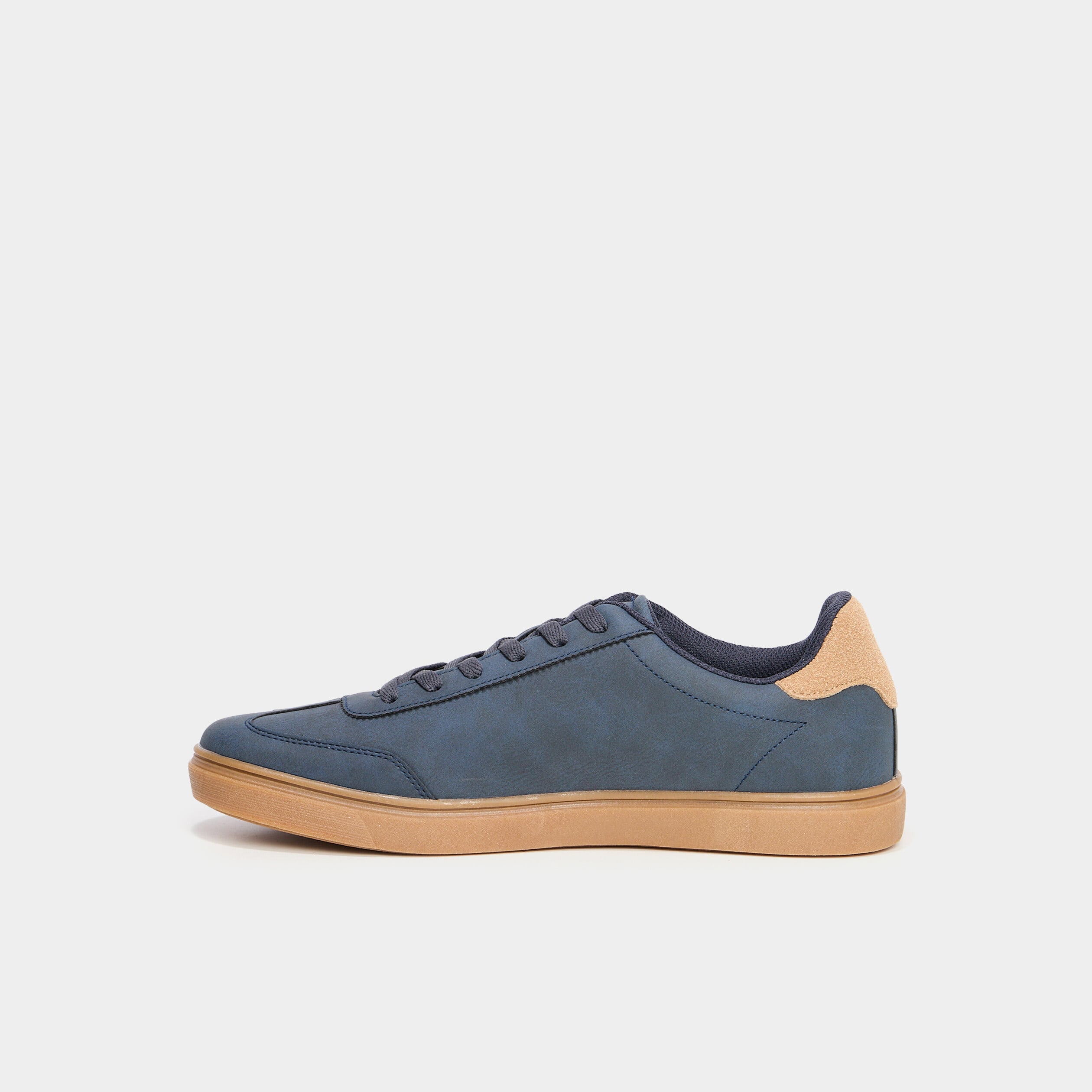 Tennis basses &agrave; lacets bleu marine homme