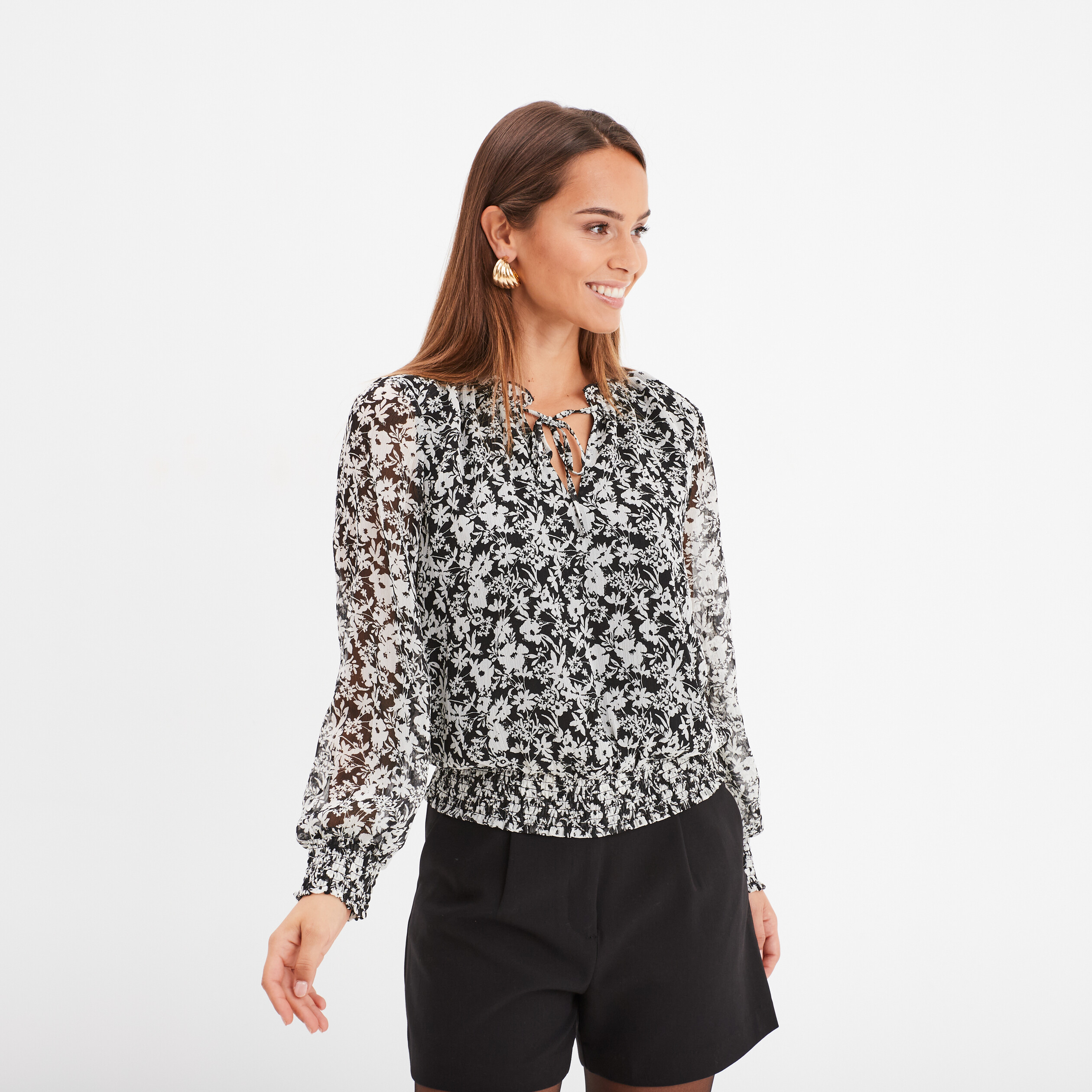 blouse manches longues col montant noir femme Blouse manches longues col montant noir femme