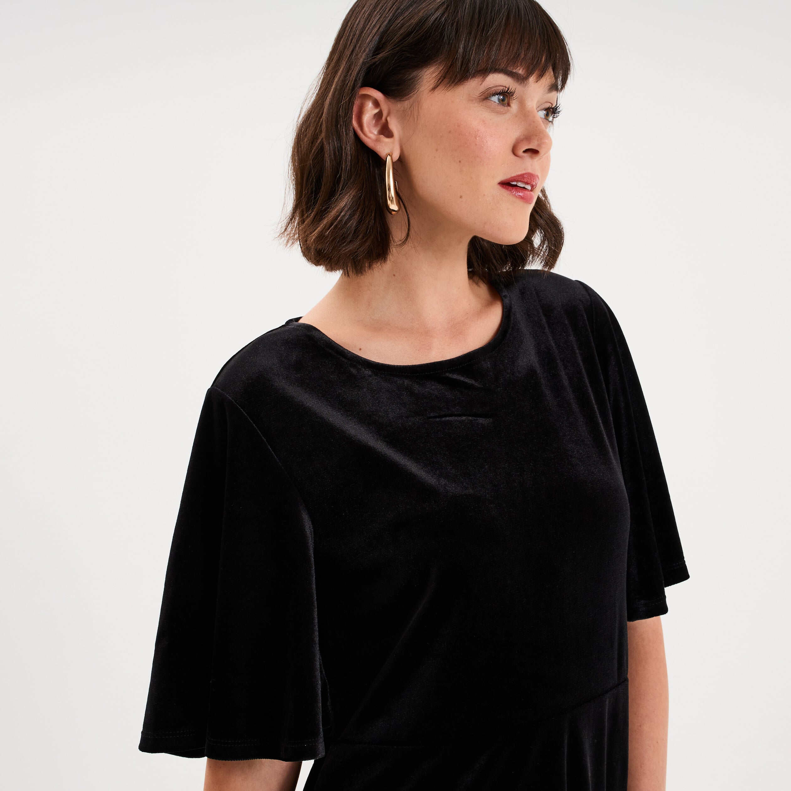 Robe courte en velours manches courtes noir femme