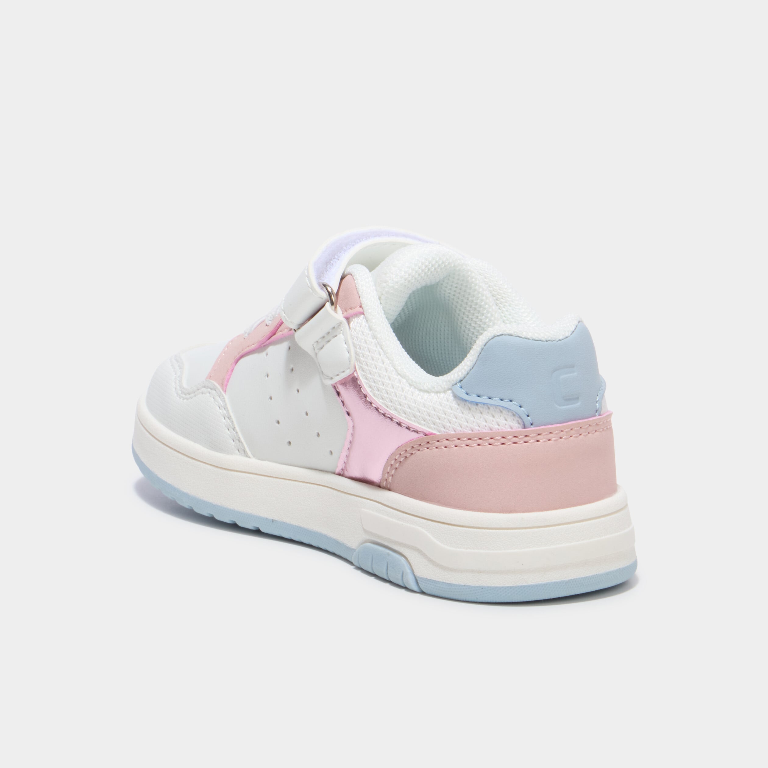 Tennis basses &agrave; scratchs bout renforc&eacute; blanc fille