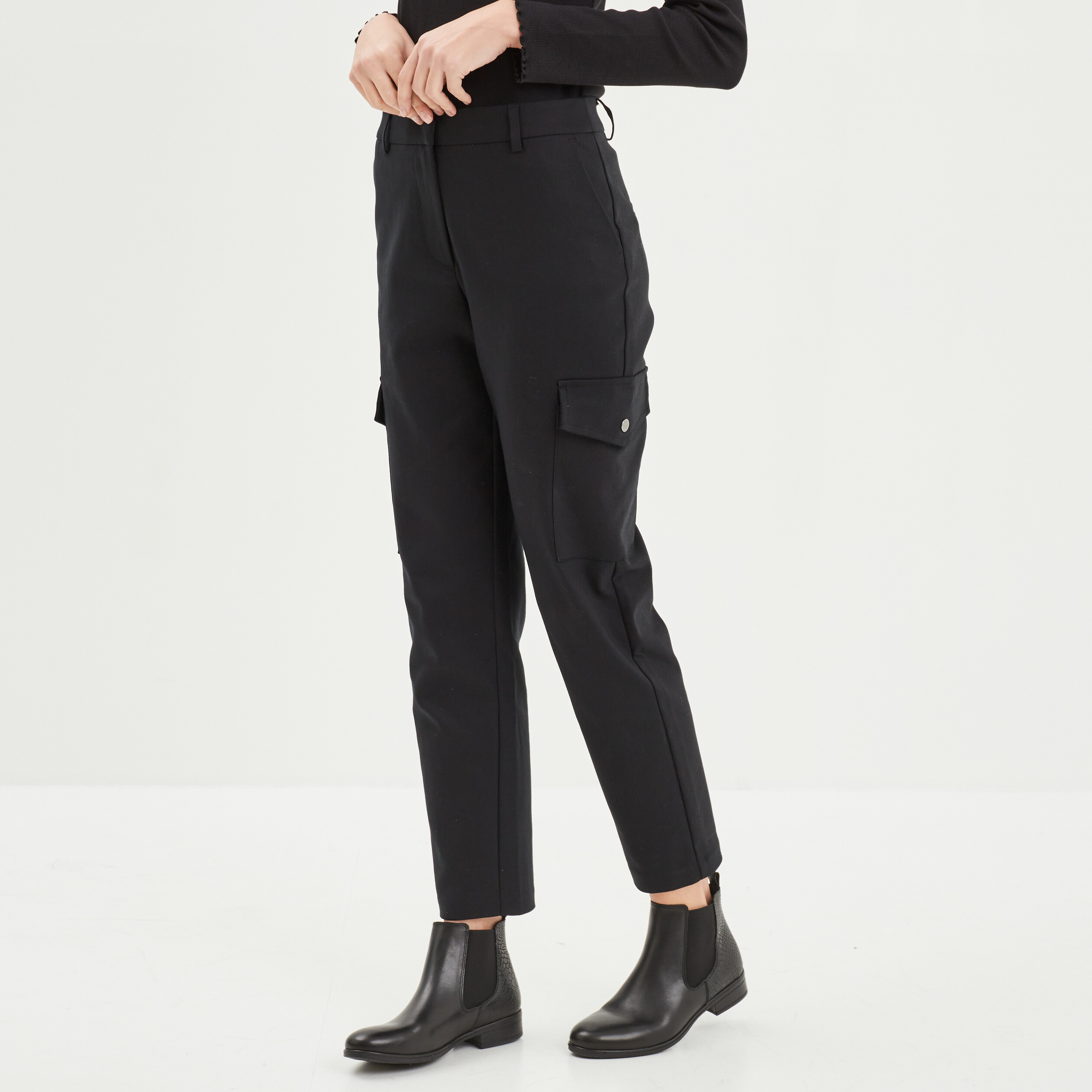 pantalon cargo 2 poches a rabat noir femme Pantalon cargo 2 poches à rabat noir femme