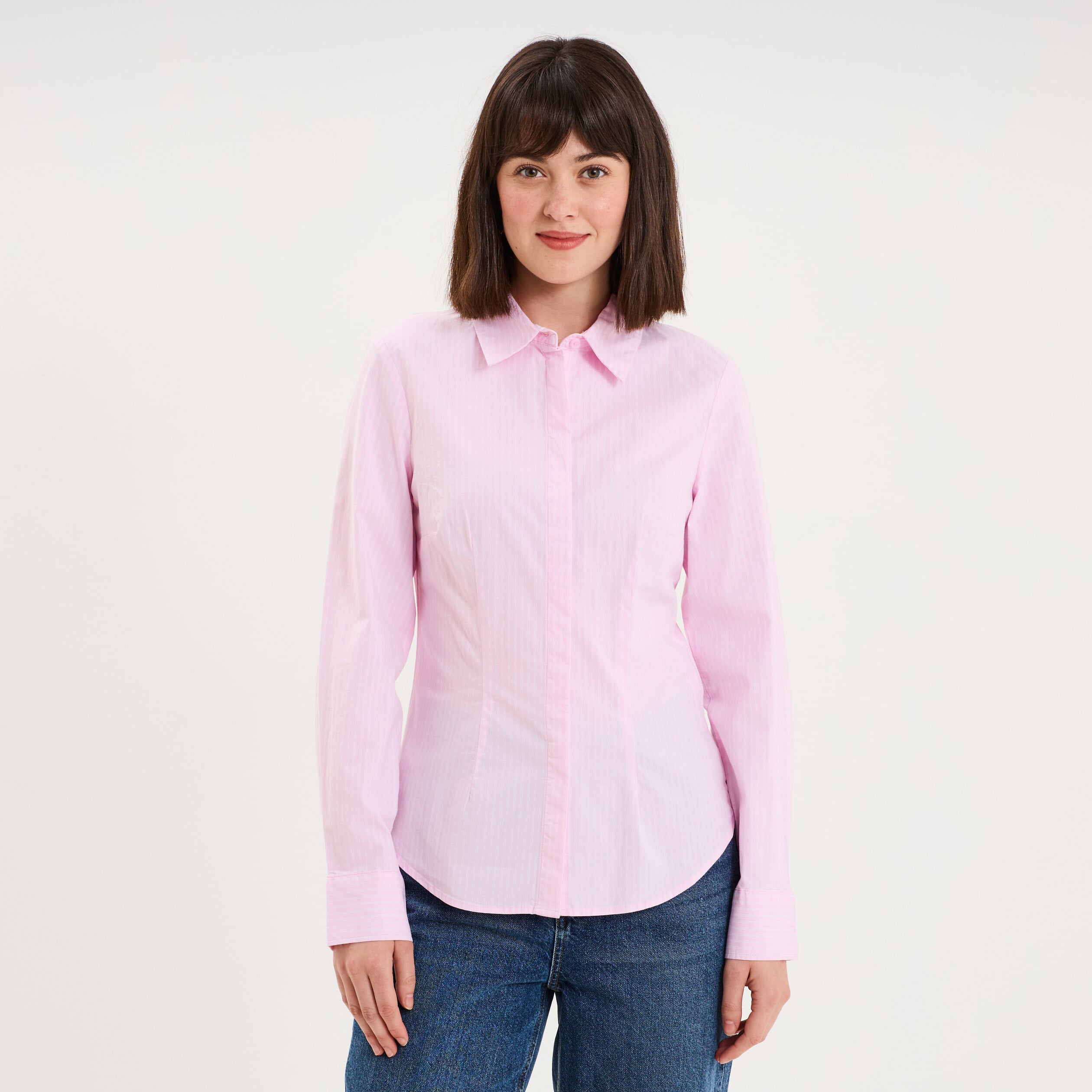 Chemise cintr&eacute;e stretch manches longues rose femme