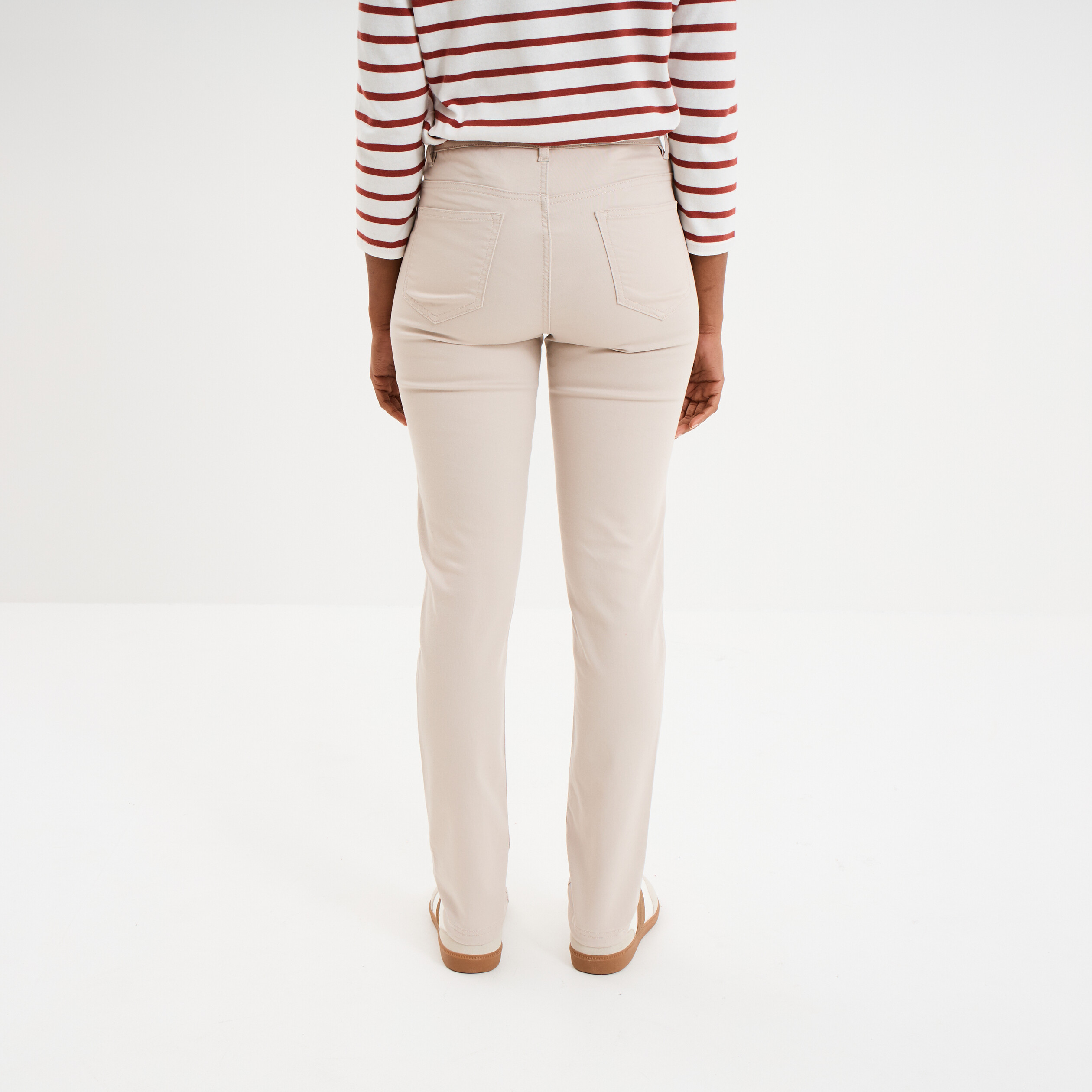 pantalon slim en coton elasthanne beige femme Pantalon slim en coton elasthanne beige femme