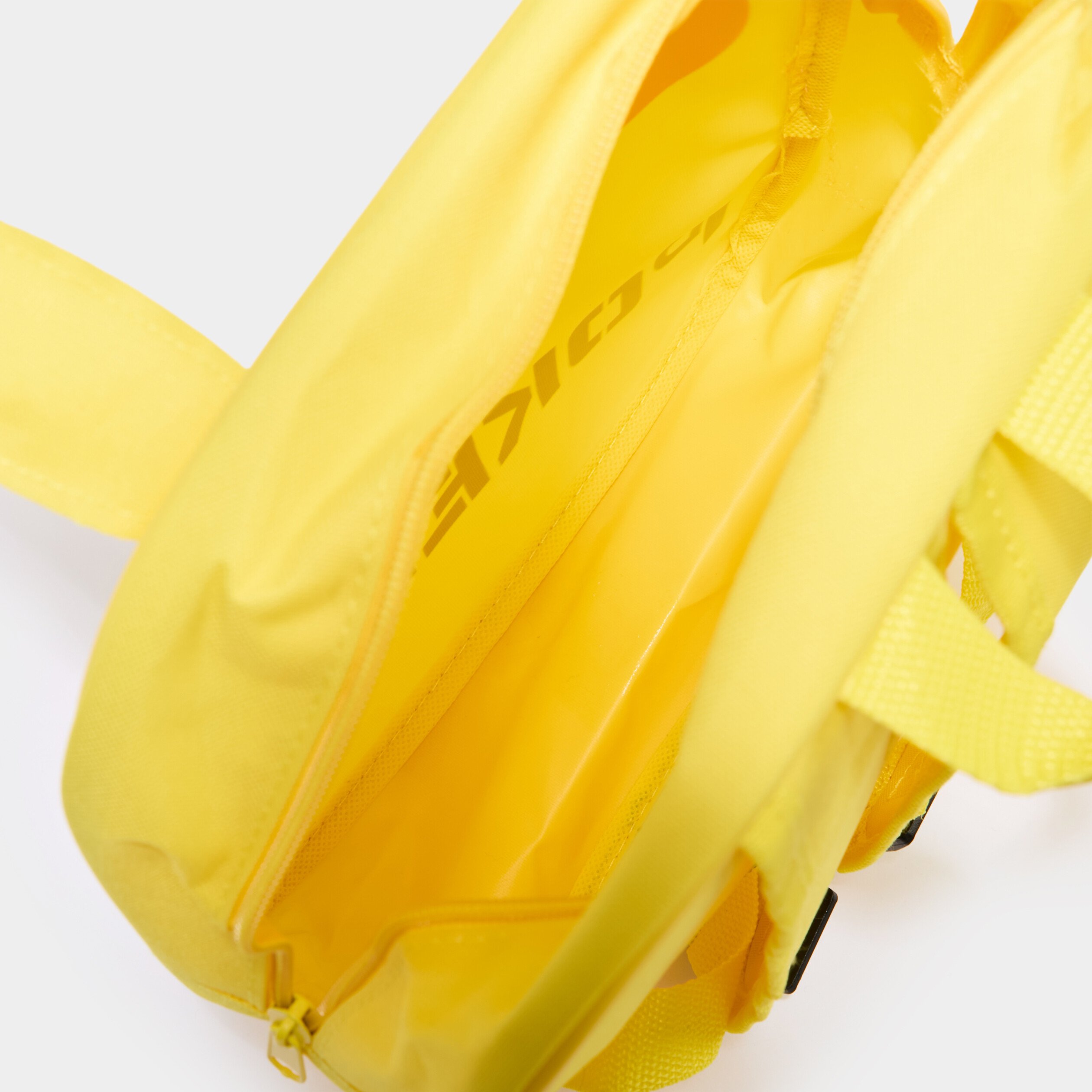 sac a dos pokemon pikachu jaune mixte Sac à dos Pokémon Pikachu jaune mixte